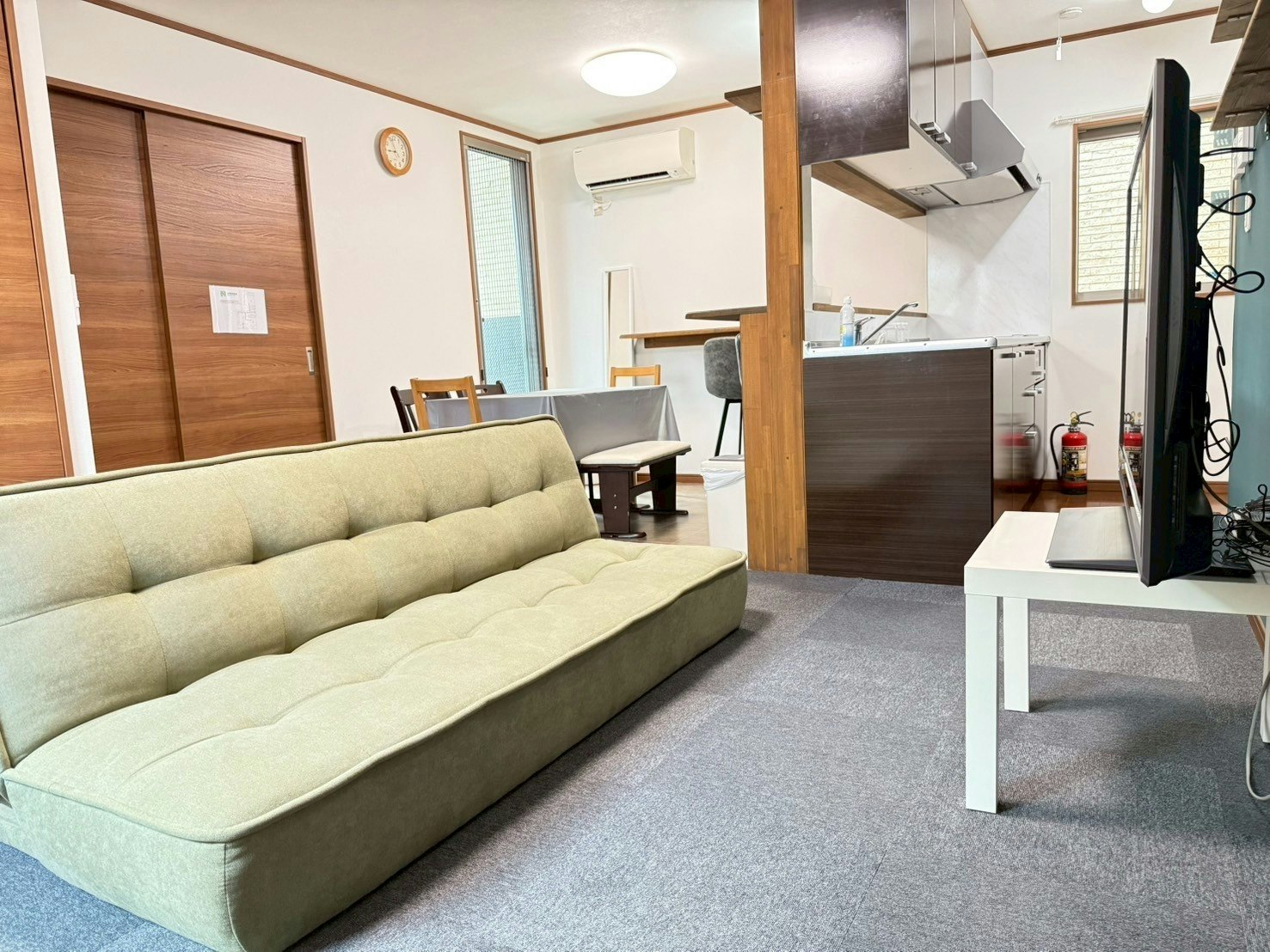 広々2LDK・60m2|1フロア貸切|宇都宮中心部|飲食店充実|定員7名|家族・グループで快適ステイ