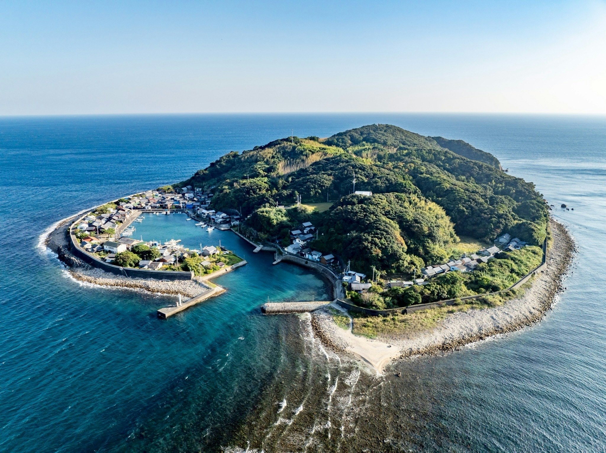 【一棟貸し】海辺の古民家 Casa TEBA|静かな出羽島でスローに過ごす宿
