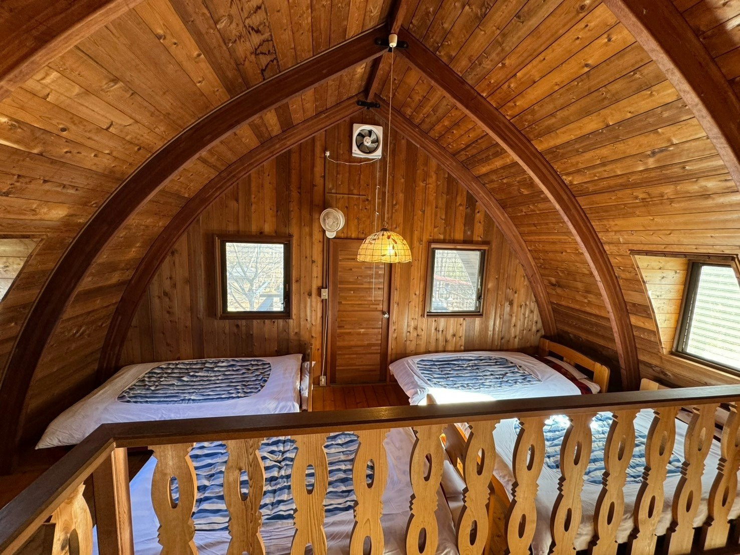 広々ログハウス 3〜16名 雨天の日は無料で屋根付きBBQ使用可能です