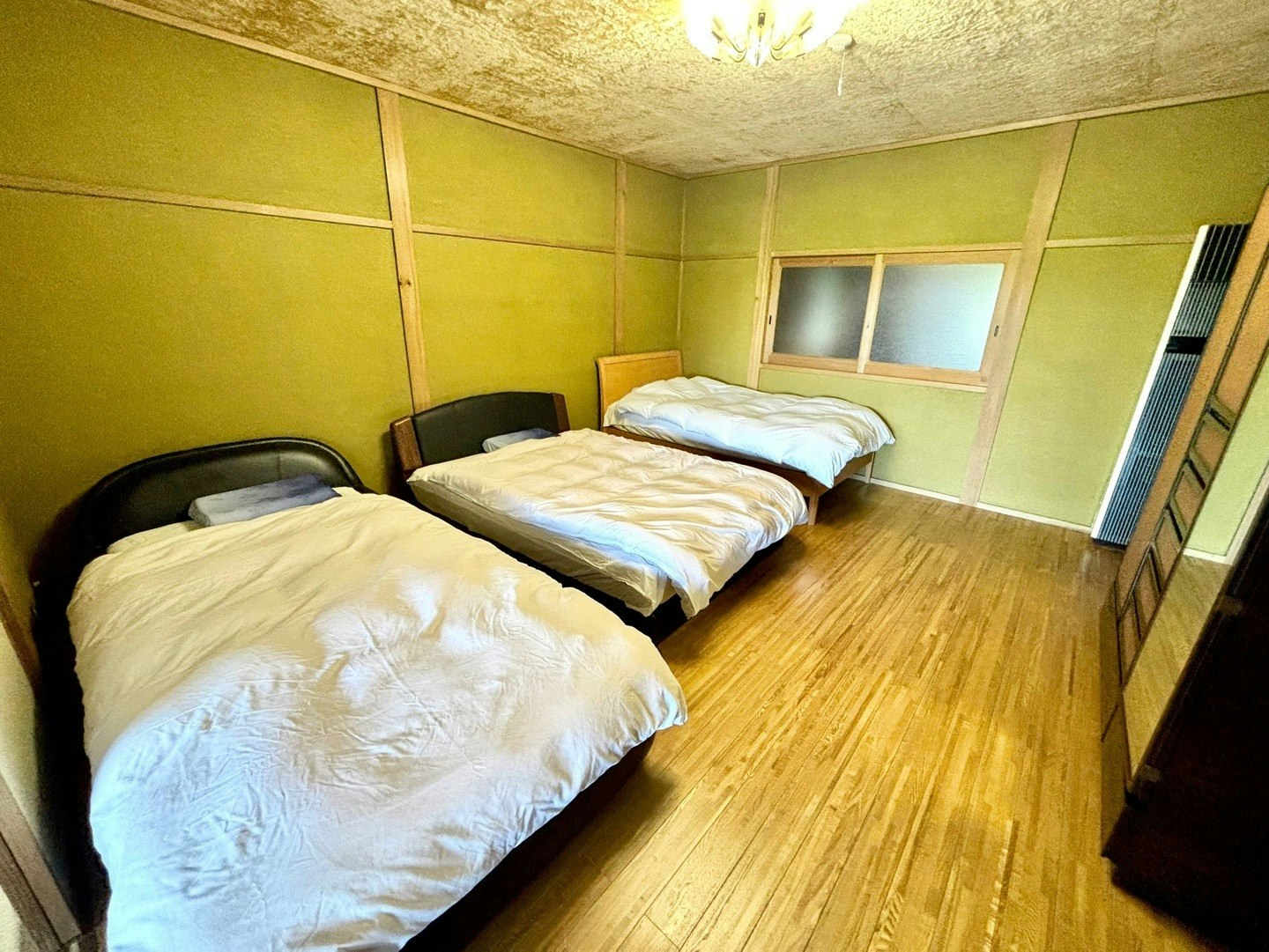 一棟丸貸し/平屋/最大8名/キッチン/広々した和風邸宅/無料駐車場