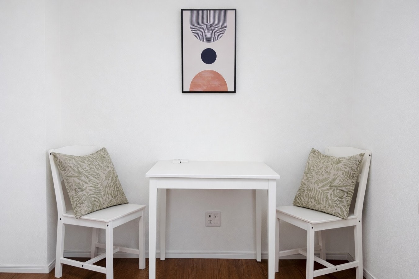 駒込駅徒歩7分|31m2|最大4名|ダブルベッド1台・シングルベッド2台|キッチン完備|201