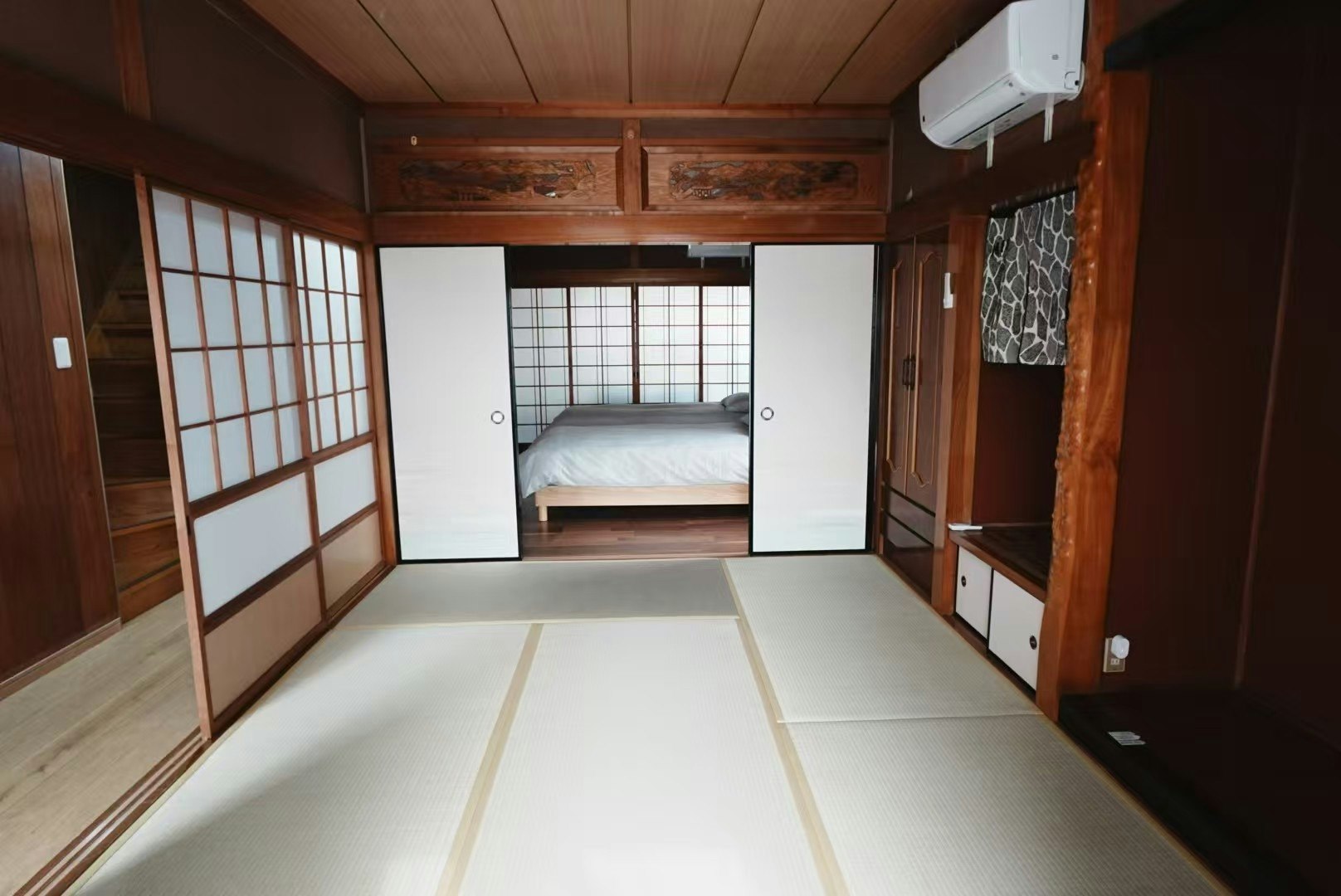 和洋室タイプ二階建て