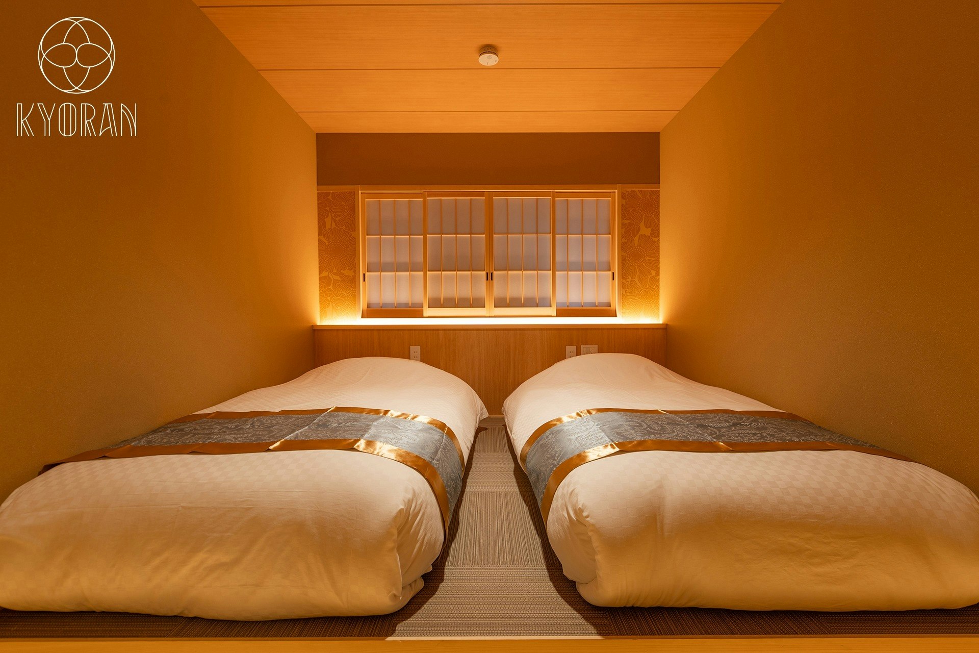 京阪4分、鴨川2分、3LDK・最大8名、伝統美・モダンが奏でる贅沢一棟貸し町家