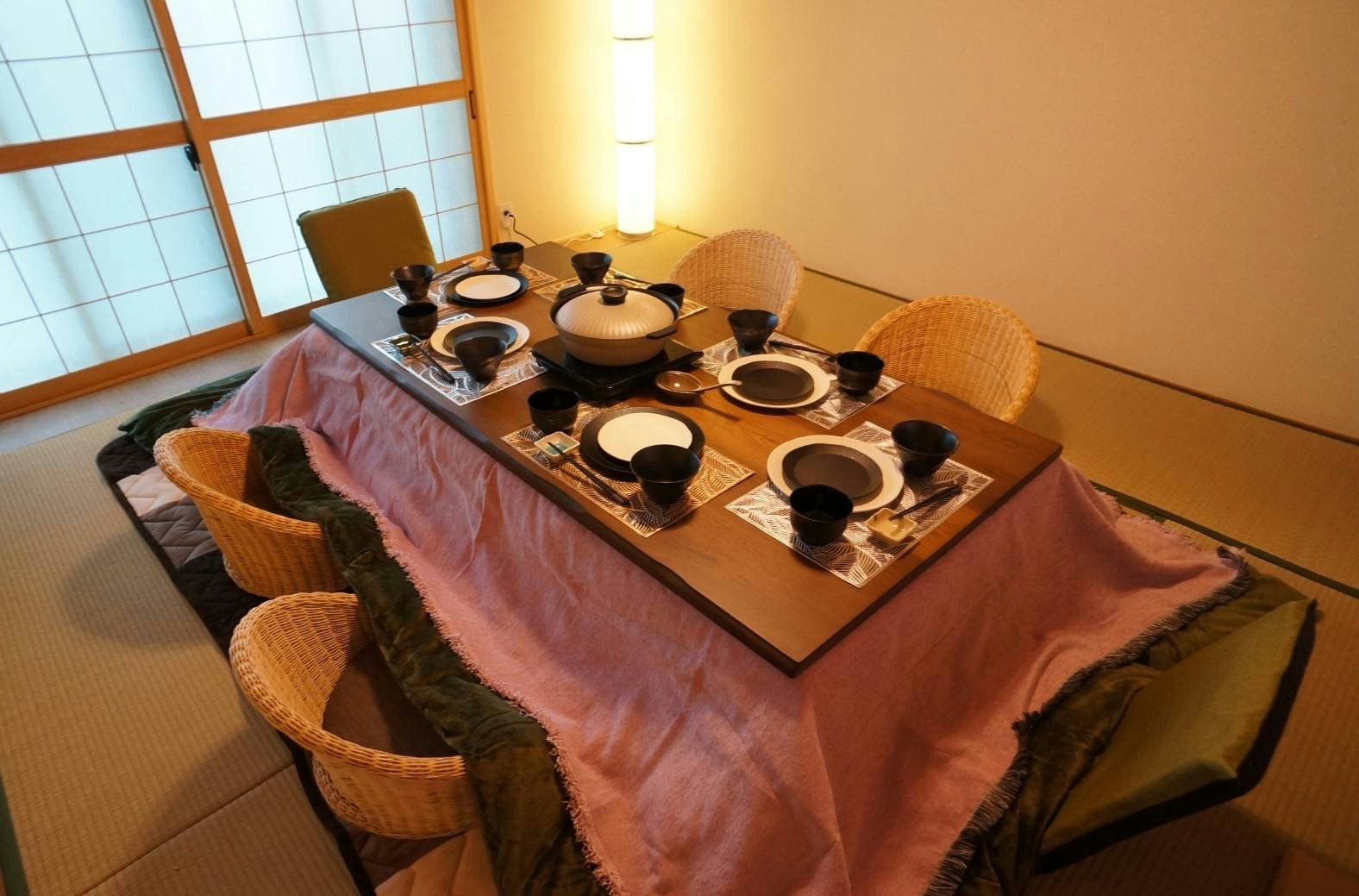 【湯畑徒歩8分】2階建て貸切宿|駐車場1台|最大6名|町宿 藤庵 12月1日オープン