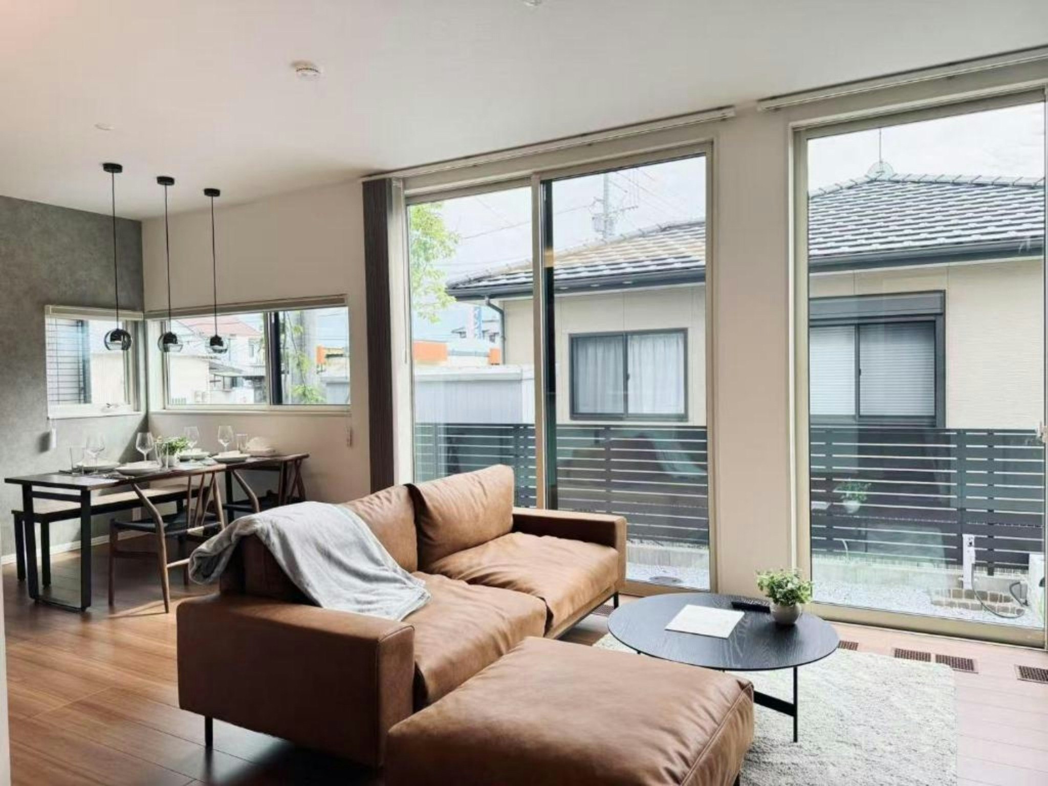 【禁煙】2025年オープンの新築2階建て一軒家