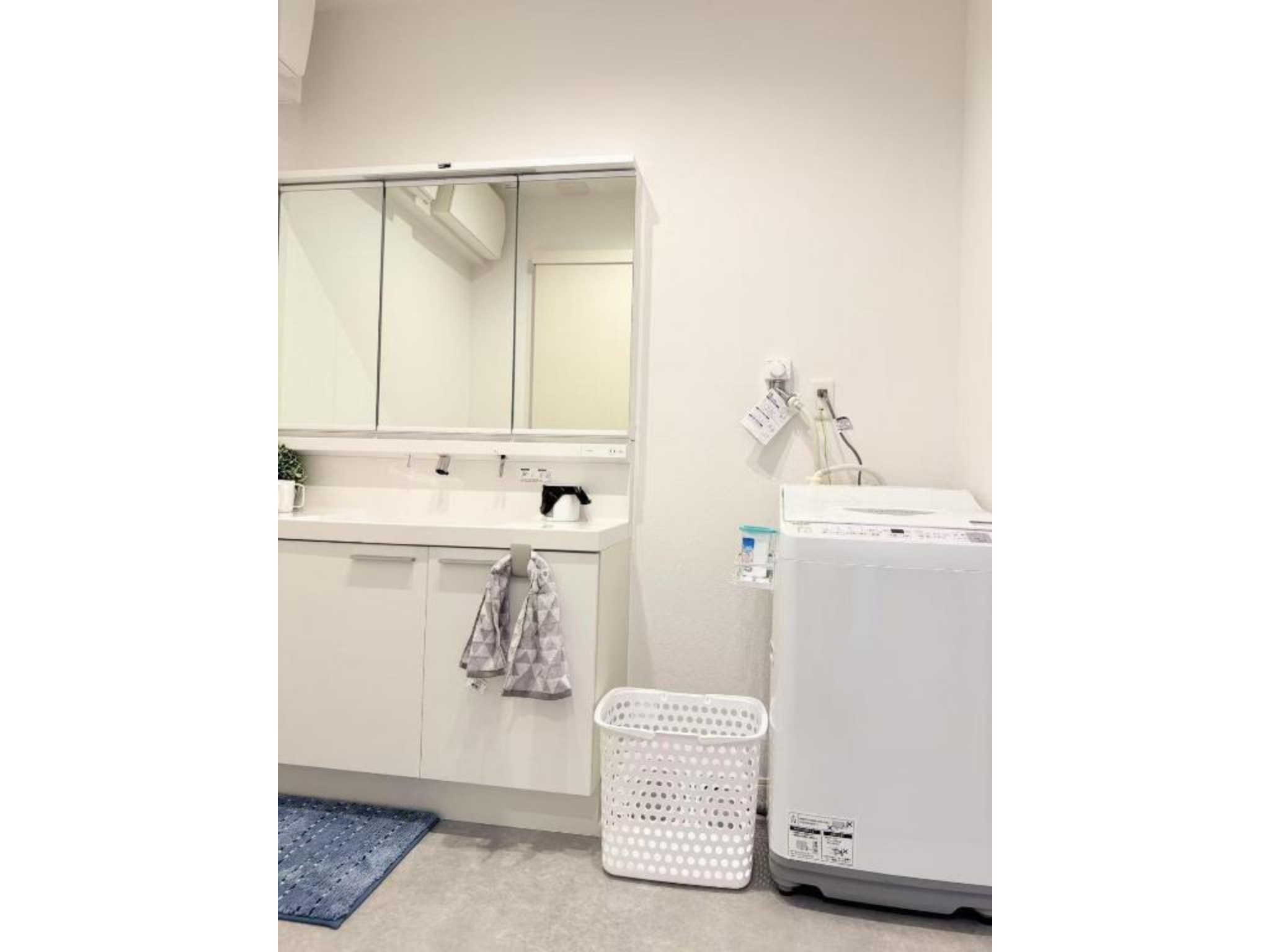 Akikawa Miyoshi 7/民泊のnull