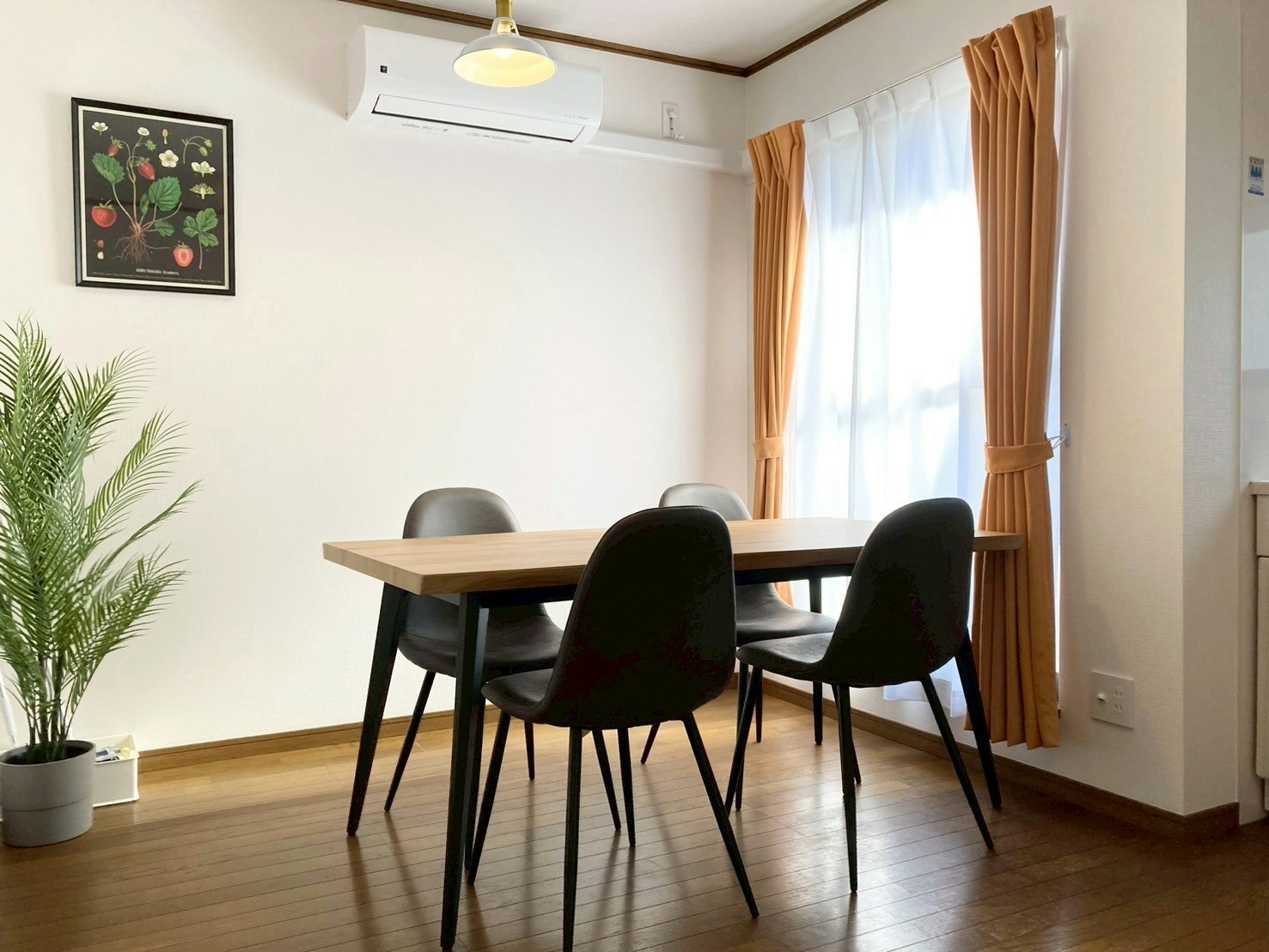 和モダン空間と広々ダイニング!USJまで5分/駐車場付き戸建(最大12名)CS25