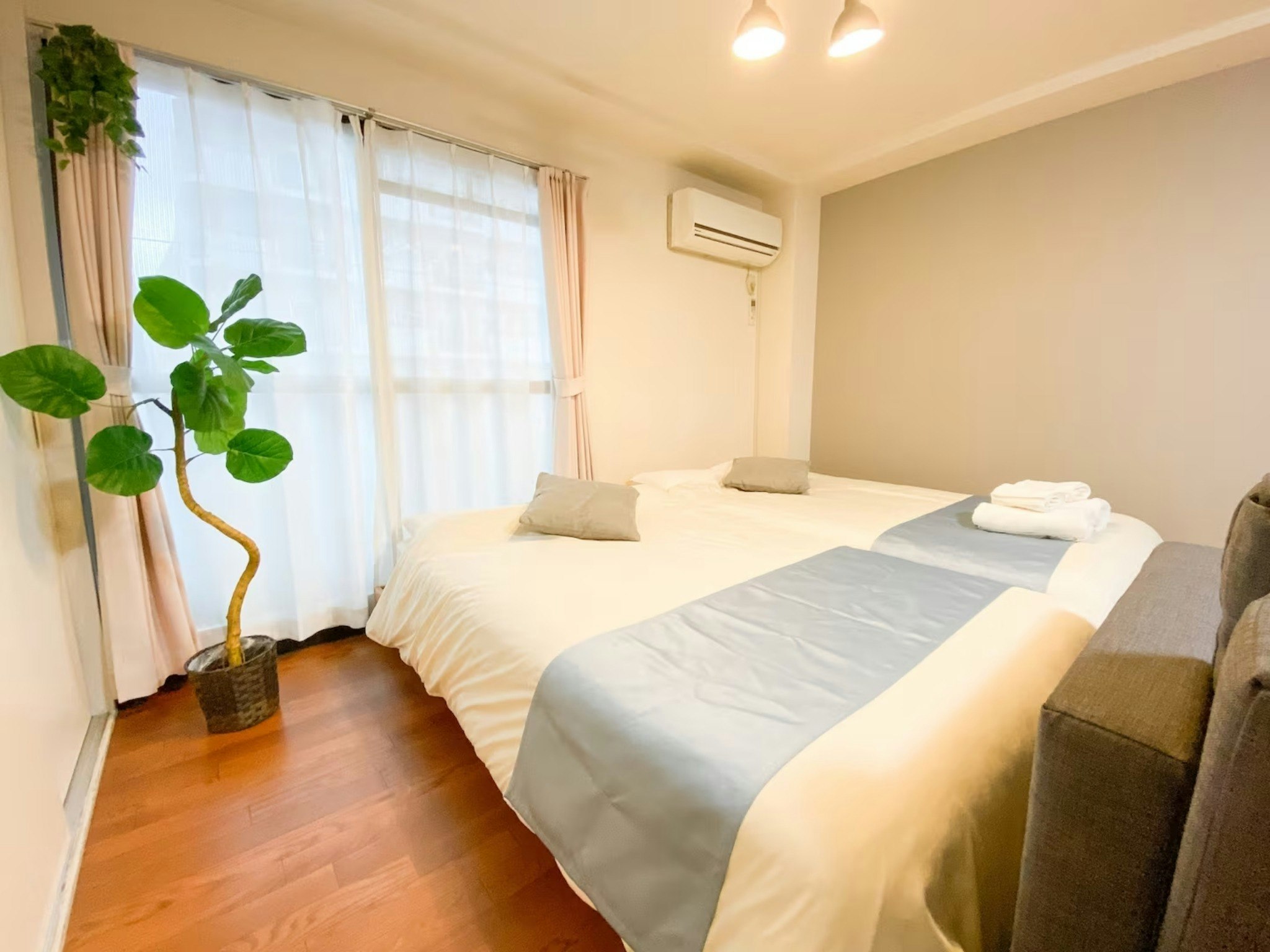 【禁煙】D1/梅田,新大阪駅隣/阪急十三駅近く/リーズナブルで長期滞在にも最適