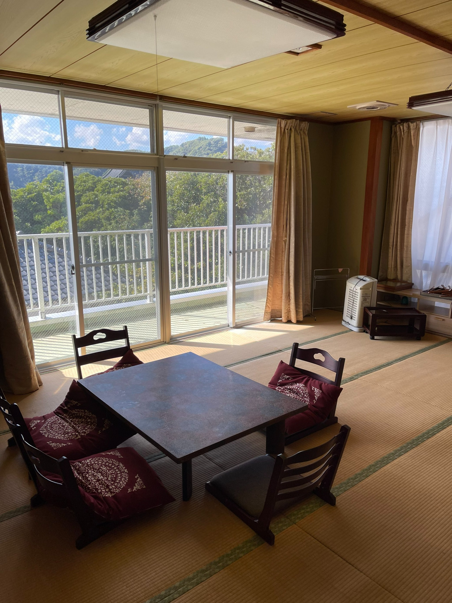 16畳(26m2)畳み大部屋和室、室内シャワー付き!バルコニーシービュー眺め最高!