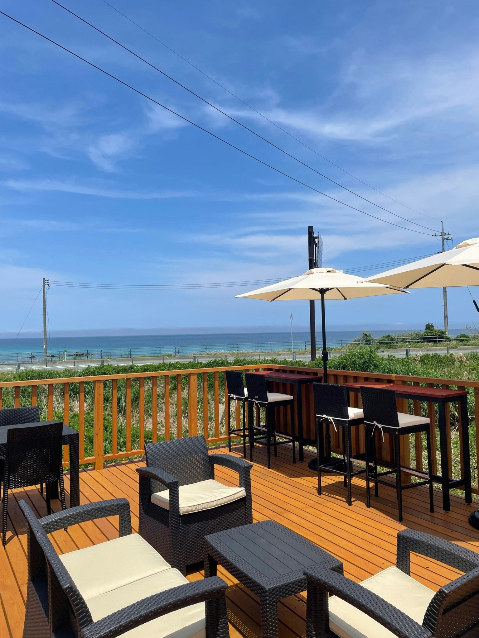 角島ど真ん中!海へ1分の貸切別荘。広いお庭でBBQ&オーシャンビューテラス