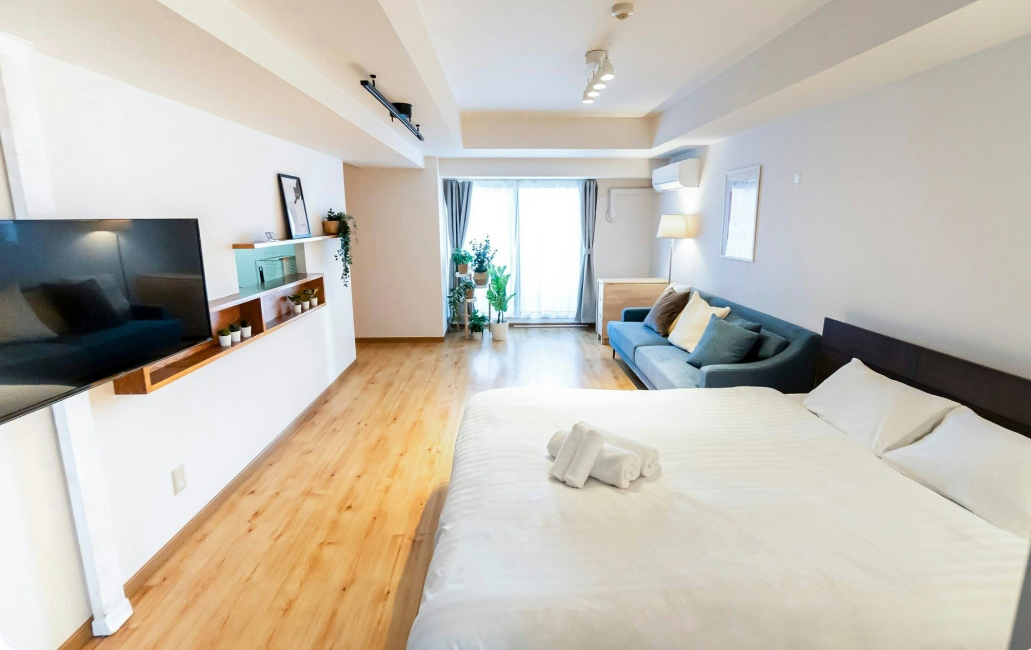 昨年新規OP/最大9人/すすきのエリア/札幌観光に最適な立地/空港直通バス停すぐ/高速Wi-Fi完備