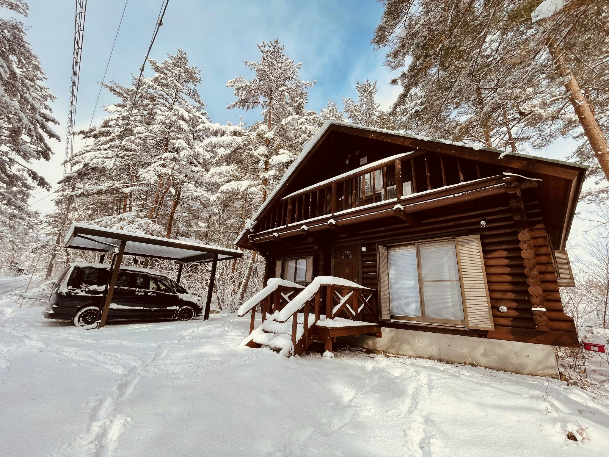 【2025リノベ済】川沿いの落ち着いた丸太ログ / Cozy Riverside Log Cabin