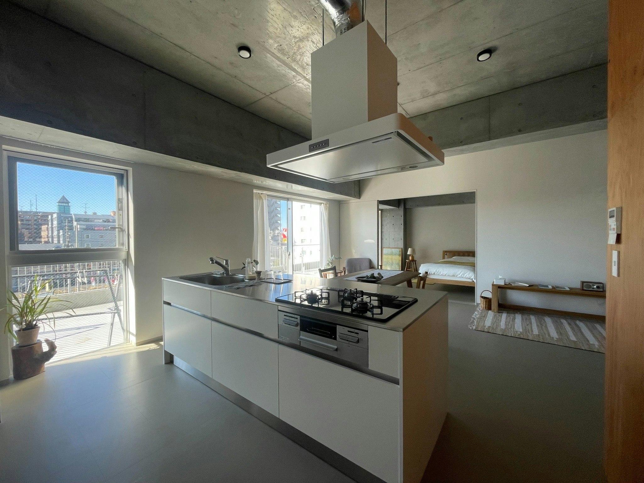 ペットと泊まれる!最上階のドッグランも利用可♪