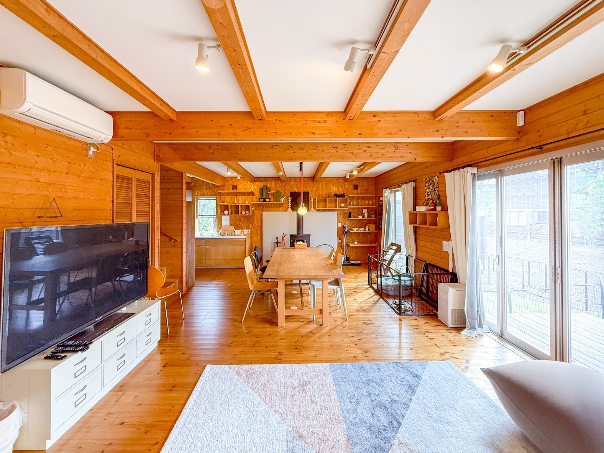 最大10人可。無料駐車場。鈴鹿市中心地でスーパー・コンビニ徒歩圏内。鈴鹿サーキットまで10分♪