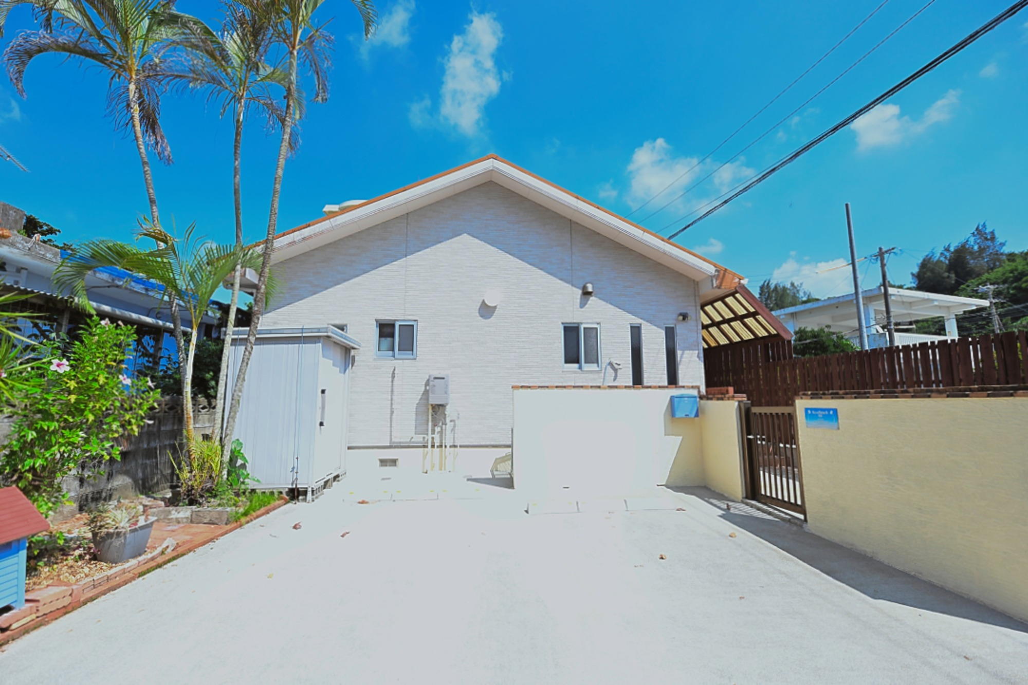 一棟貸しリゾートハウス!喜瀬ビーチの目の前!!