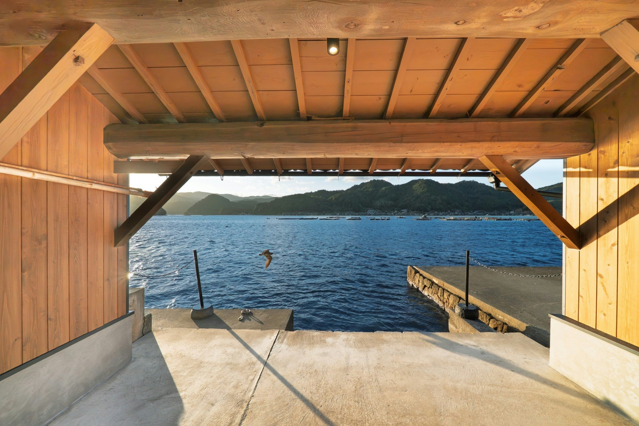 伊根の舟屋/大人の隠れ家/海を望む隠れ家/海上タクシー/サウナ/伝統と和モダン/最大4名