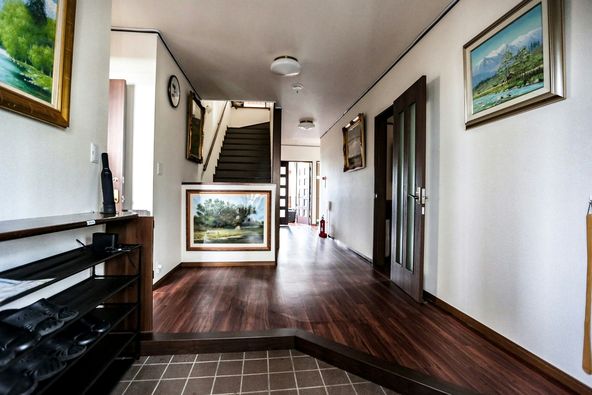 WinVilla最大20名。 富士山ビューの一棟貸し。 ゴルフ場まで徒歩5分。 御殿場・山中湖20分