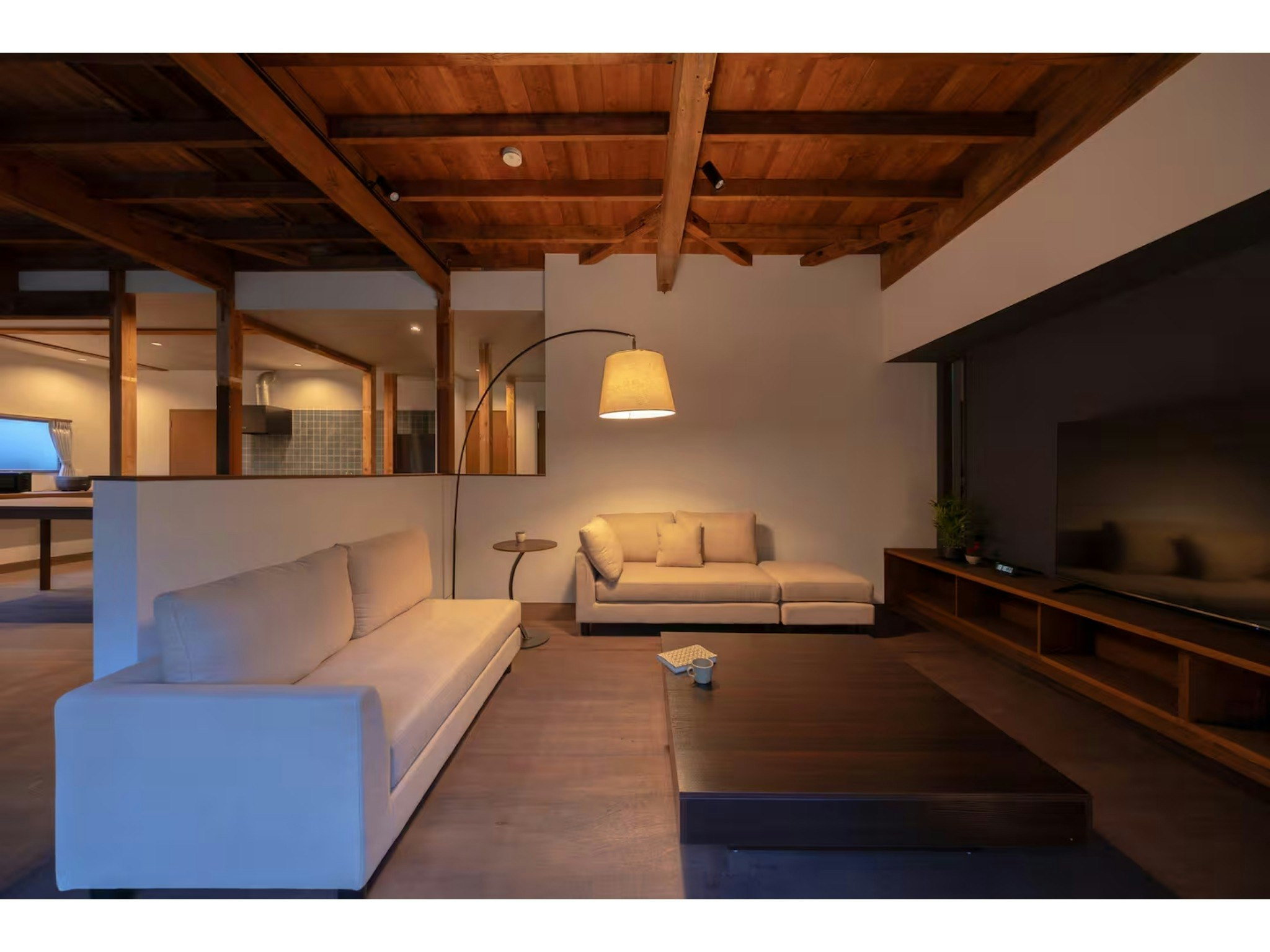 【禁煙】池を臨む庭付きの静かな貸別荘|鎌倉駅タクシー10分