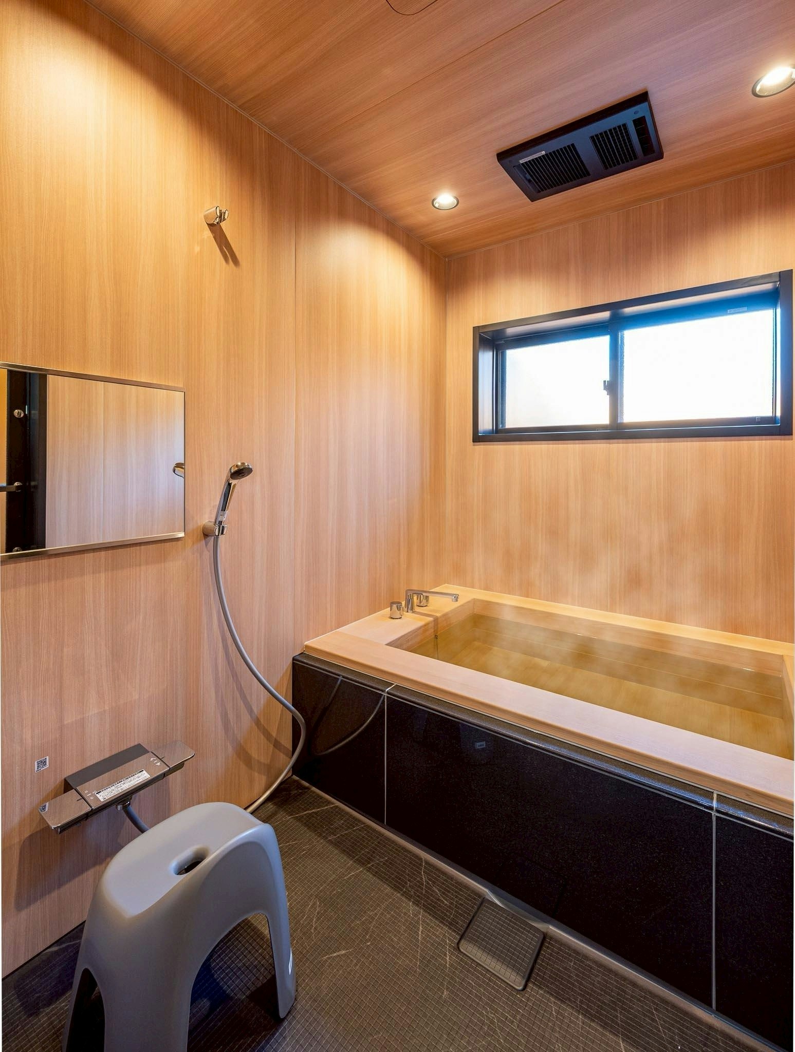 露天風呂から眺める美しい星空に酔いしれる!【星湯】新築まるまる貸し切り。ロフト付おしゃれモダン一軒家