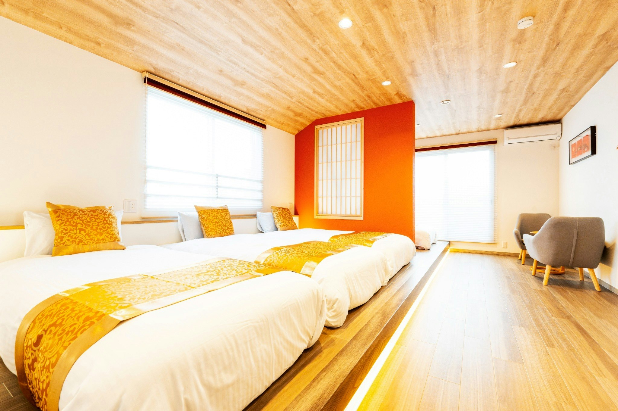 【京都駅から徒歩5分】駐車場2台無料|天然檜風呂と庭園の贅沢|140m2高級和モダン|3LDK