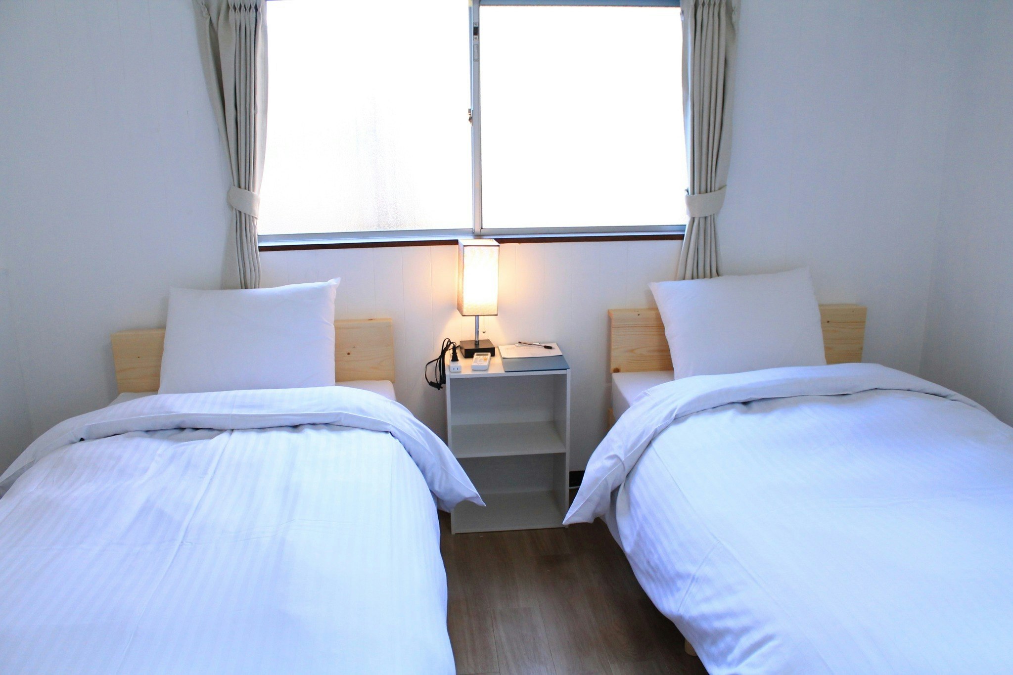 山中湖|森に囲まれた庭園と月灯りに癒される宿|彩の宿 月屋 101室