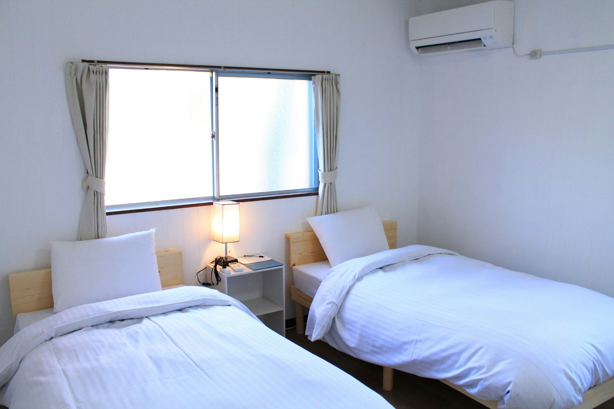 山中湖|森に囲まれた庭園と月灯りに癒される宿|彩の宿 月屋 101室