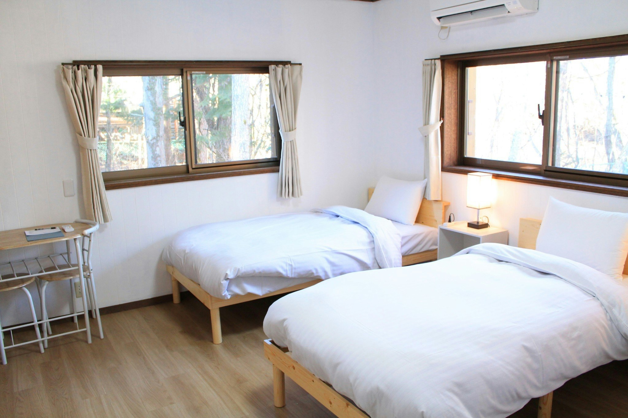 山中湖|森に囲まれた庭園と月灯りに癒される宿|彩の宿 月屋 103室