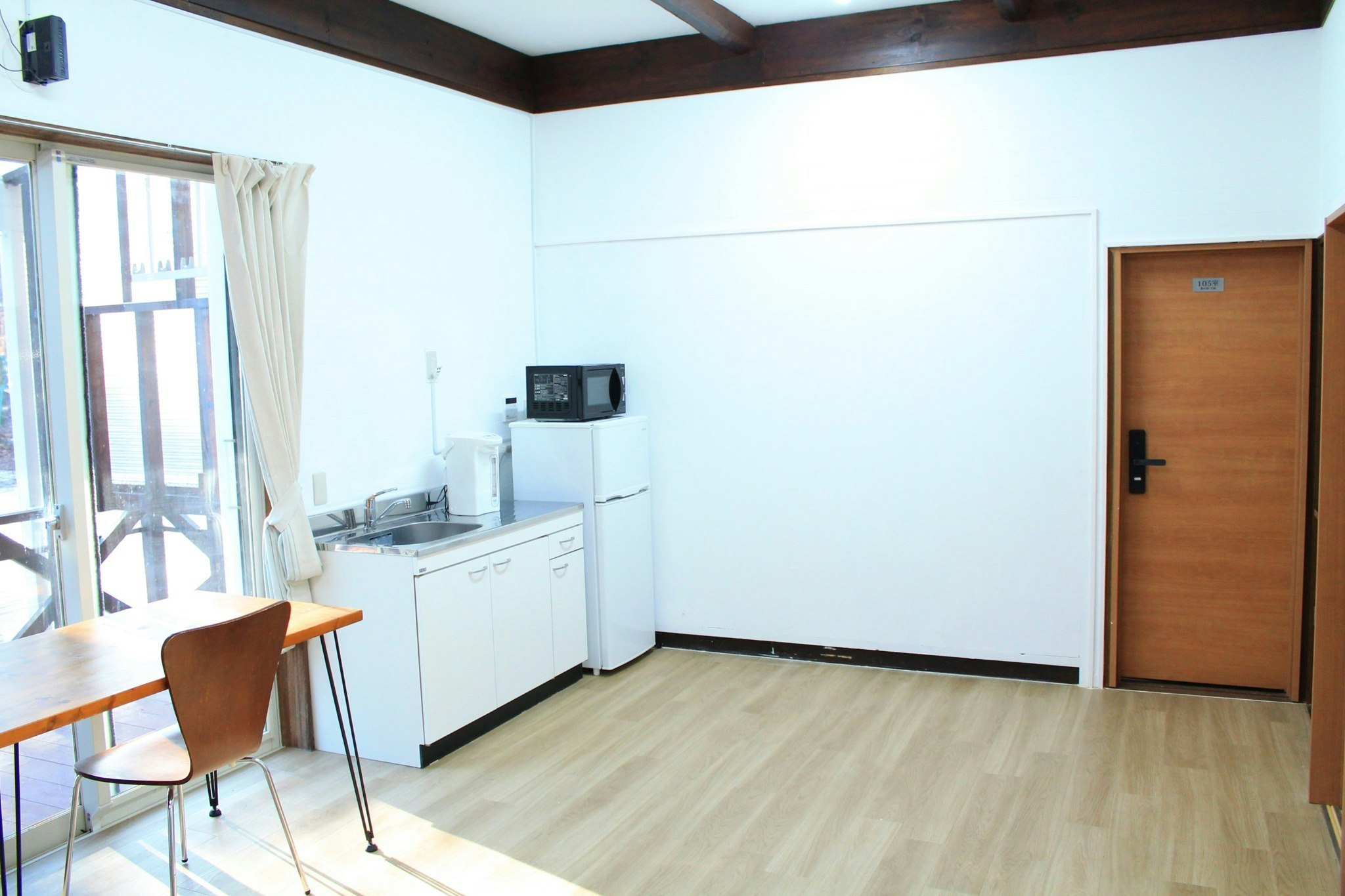 山中湖|森に囲まれた庭園と月灯りに癒される宿|彩の宿 月屋 一棟貸切