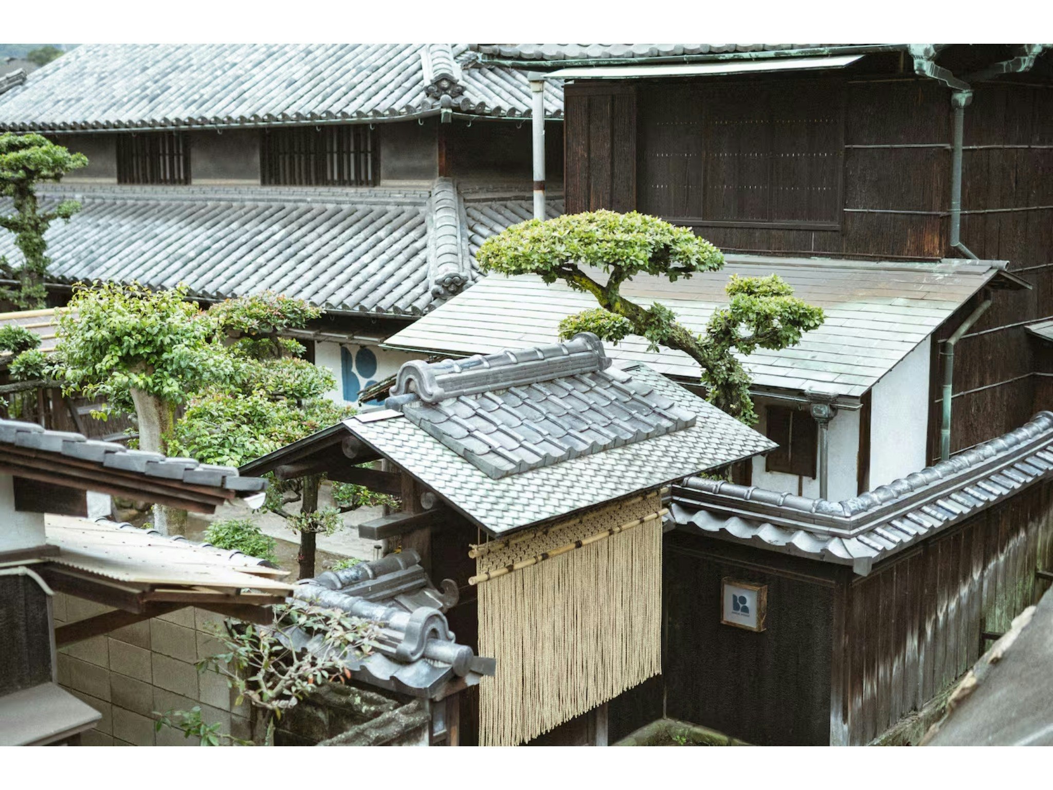 【禁煙】「泊まれるデニム屋」瀬戸内海を望むデニムの街・児島。街の中に佇む一棟貸しの宿泊施設