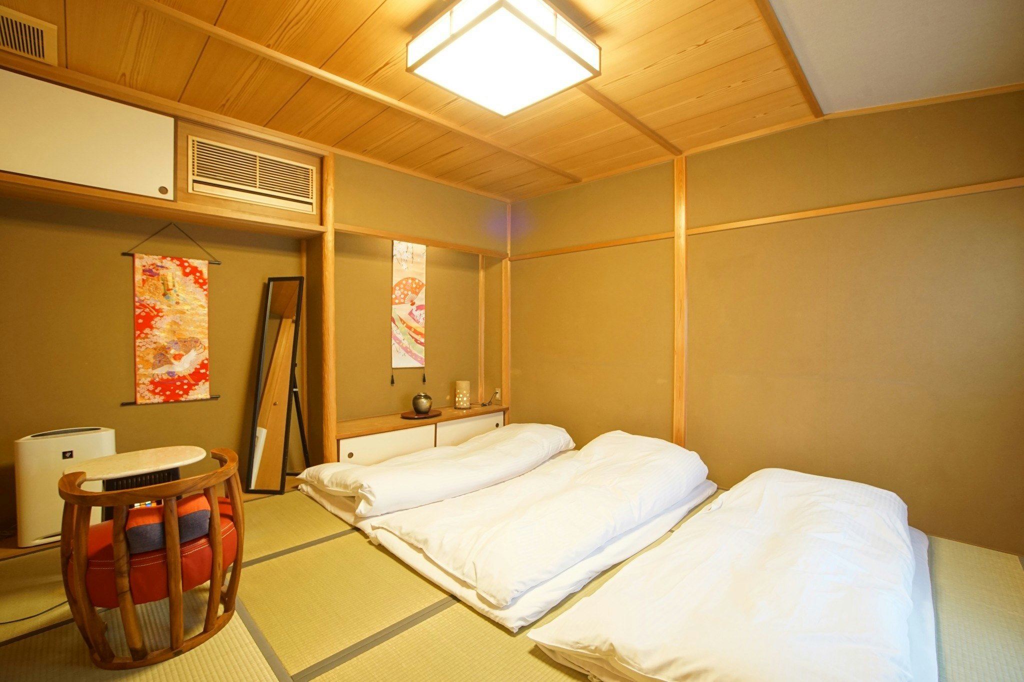 京都の歴史に囲まれた高級ゲストハウス。舞妓さんの街で贅沢体験。