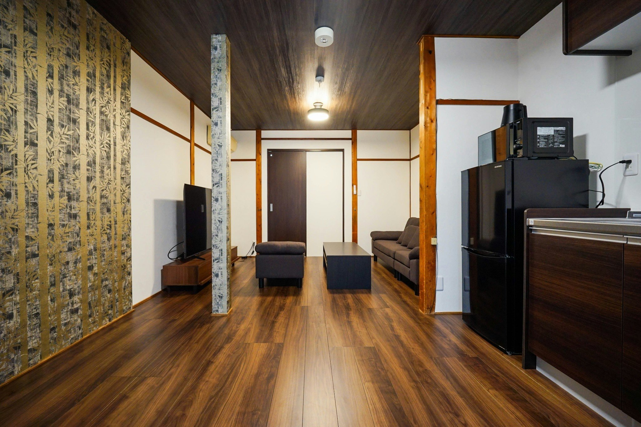 リニューアルオープン!伏見稲荷まで徒歩圏内!閑静な住宅街です。