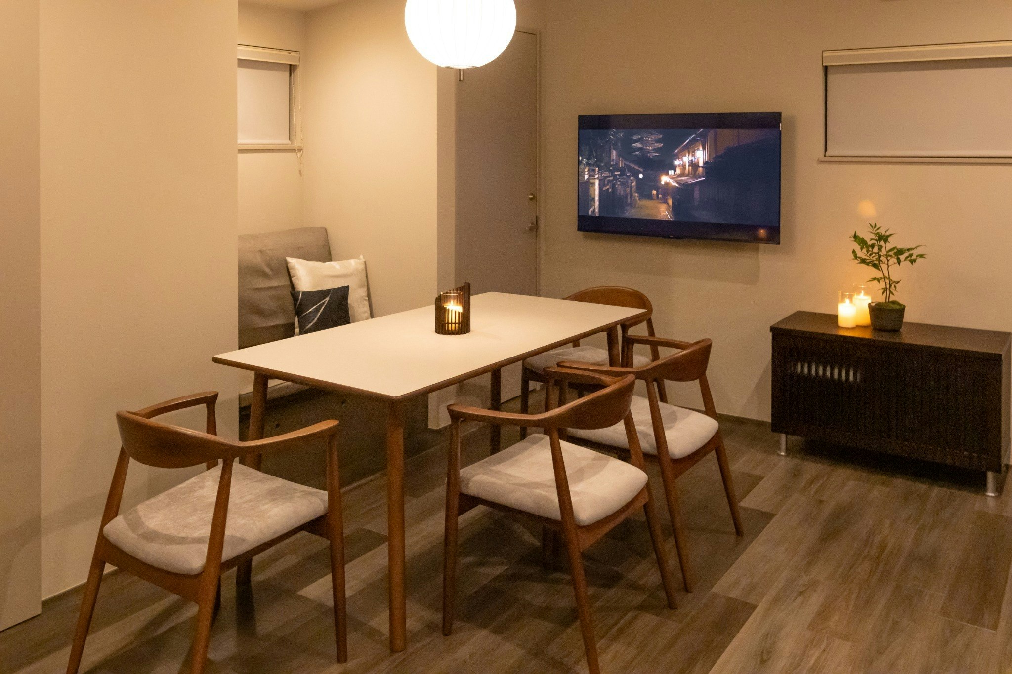 谷町六丁目駅徒歩1分!60m2広々2DK一軒家|最大6名|洗濯乾燥機付|大阪観光に最適