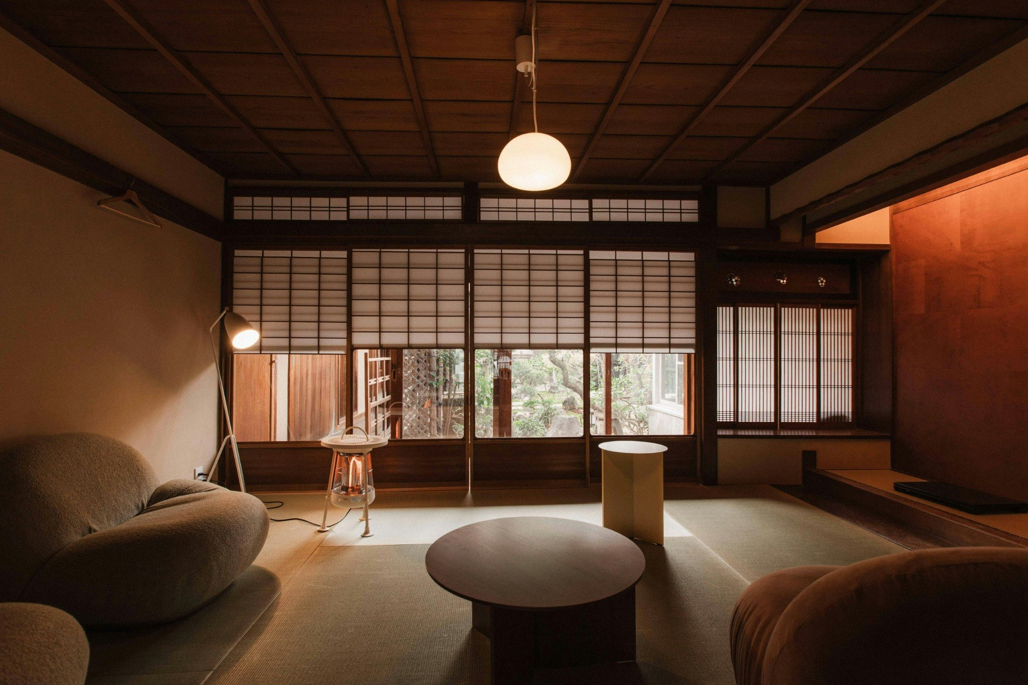 【Domo+ 五条七夜】旧質屋の京町家|二棟構成の静かな隠れ家|主屋+離れ・3寝室3浴室