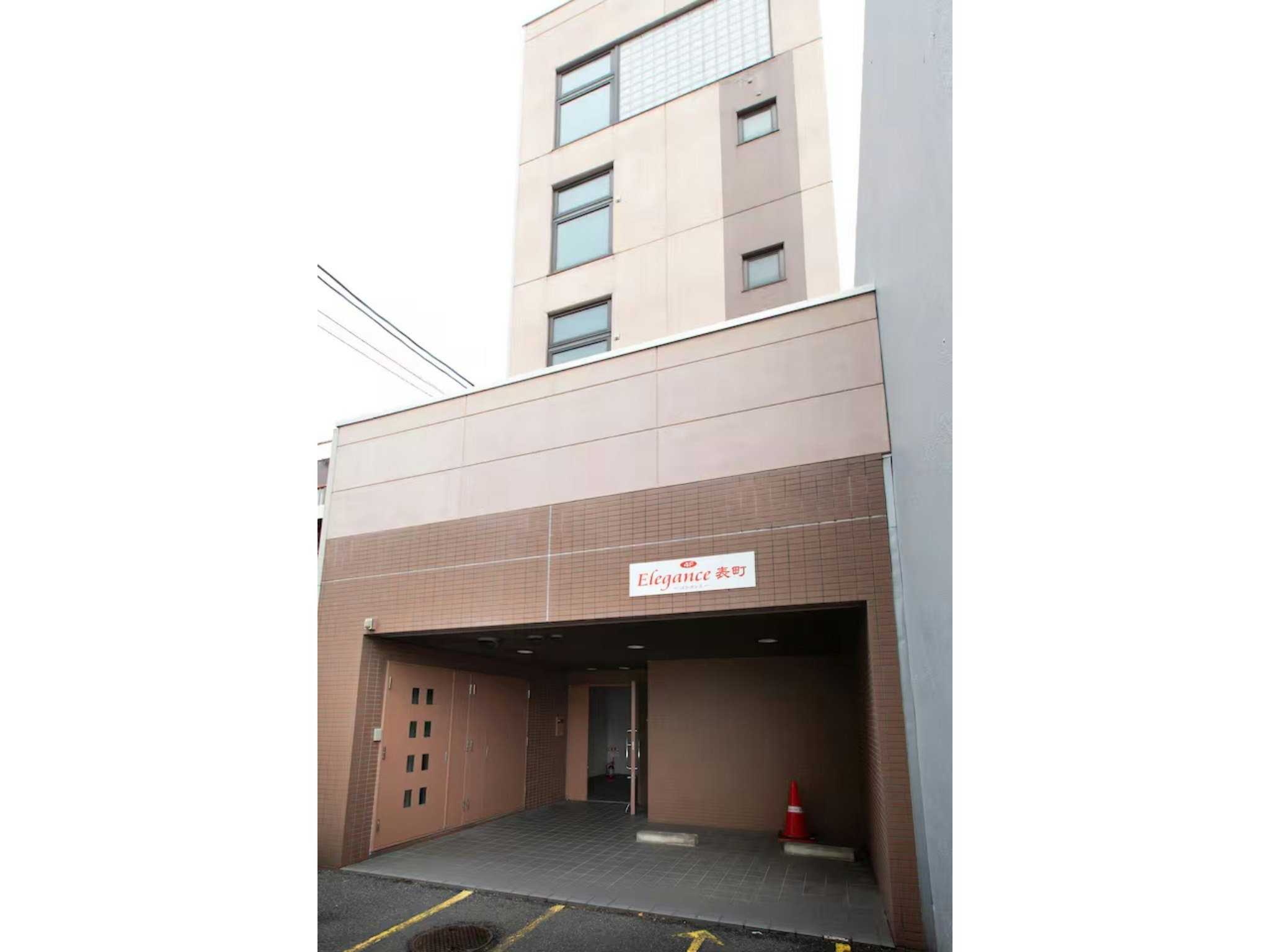 【禁煙】岡山市中心部1フロア貸し切り/駐車料金無料