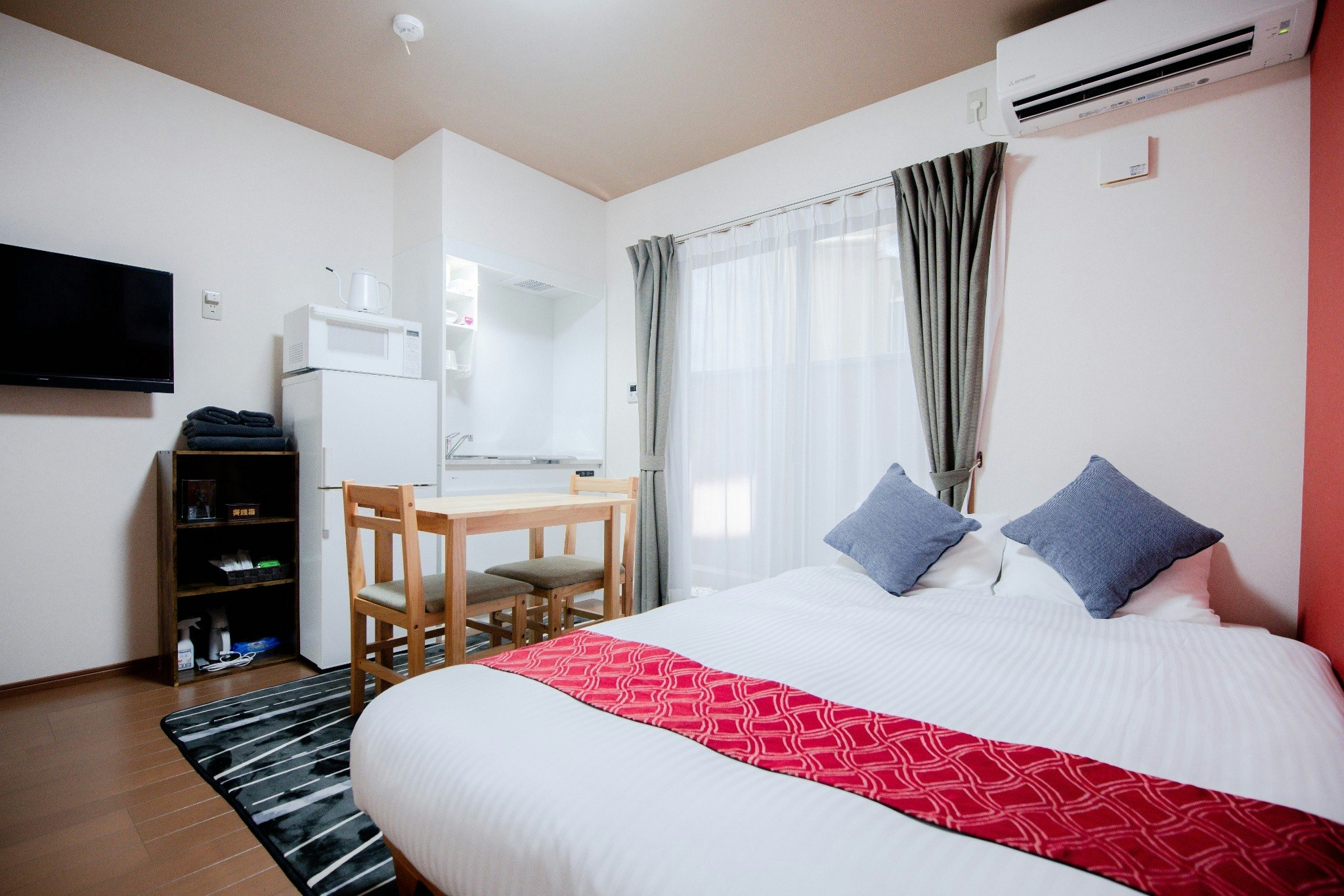 ノワール東寺INN一階|東寺・JR西大路駅近く|独立玄関付き、家族や友人に最適