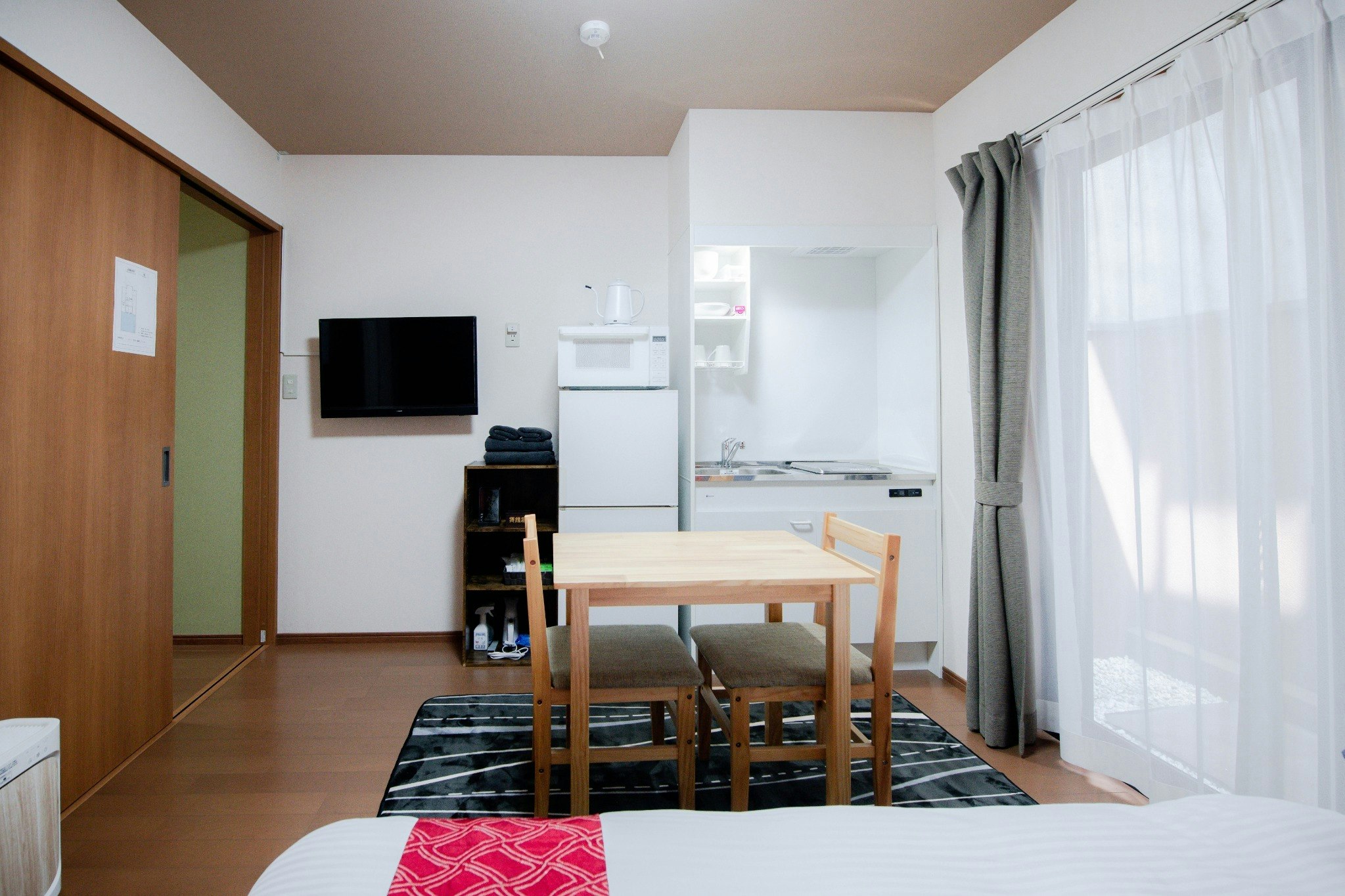 ノワール東寺INN一階|東寺・JR西大路駅近く|独立玄関付き、家族や友人に最適