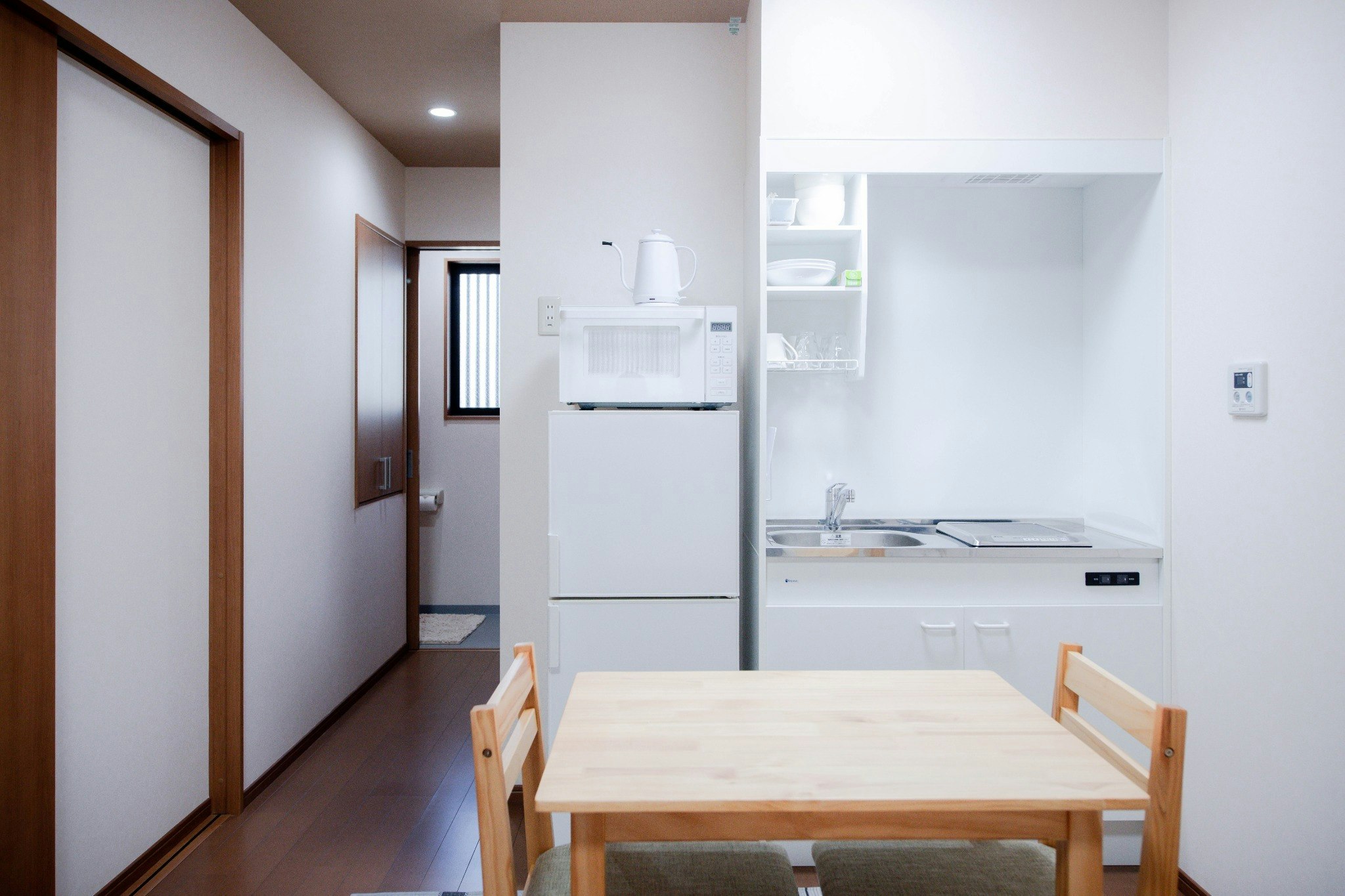 ノワール東寺INN二階|東寺・JR西大路駅近く|独立玄関付き、家族や友人に最適