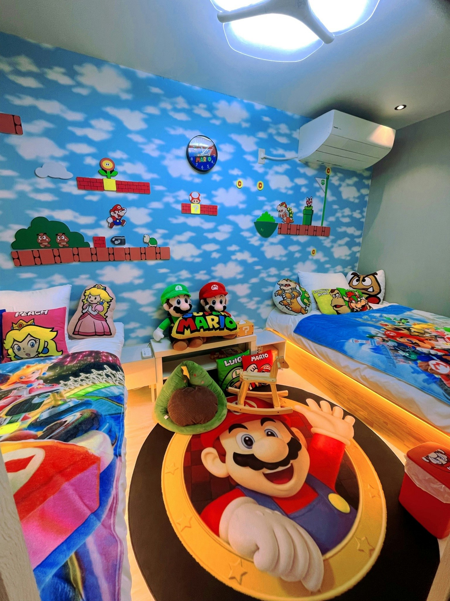 子供連れ家族大歓迎マリオテーマキッズ部屋