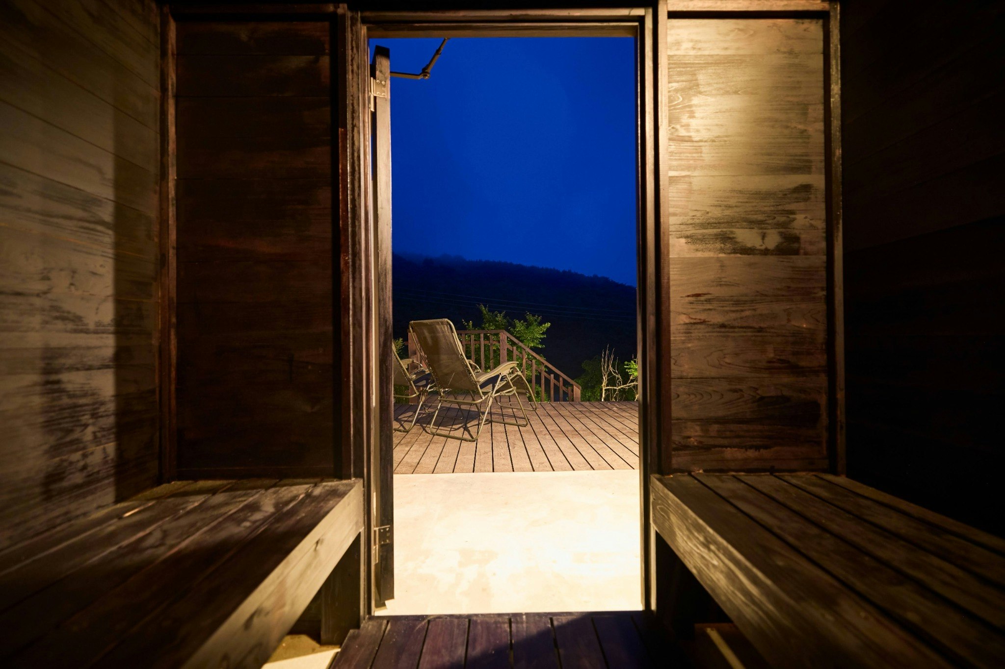 サウナ&BBQ&焚き火、富士山と山中湖を望む大人のアウトドアヴィラ