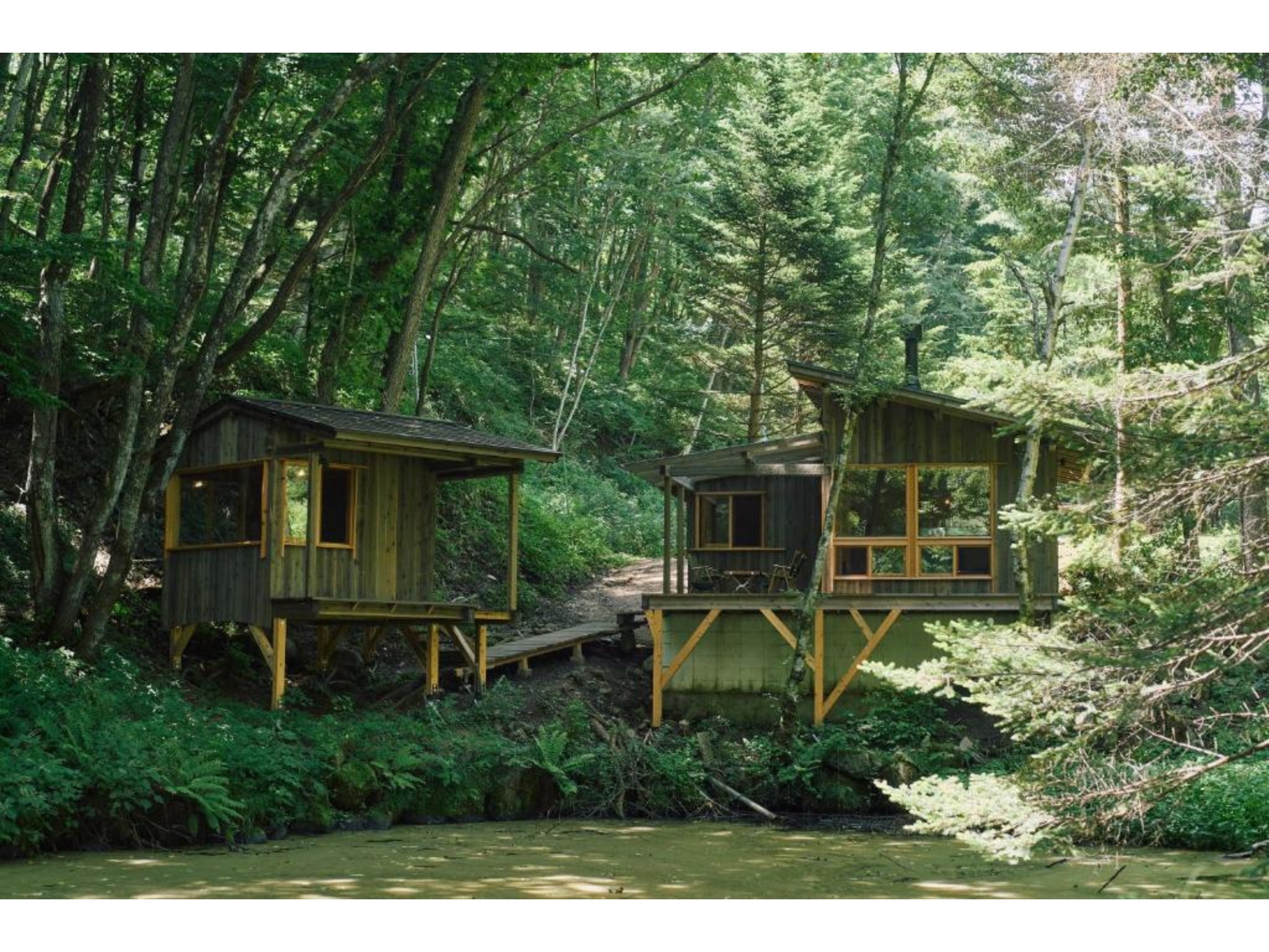 【禁煙】Hut -float- 薪ストーブがある池のほとりの暮らし