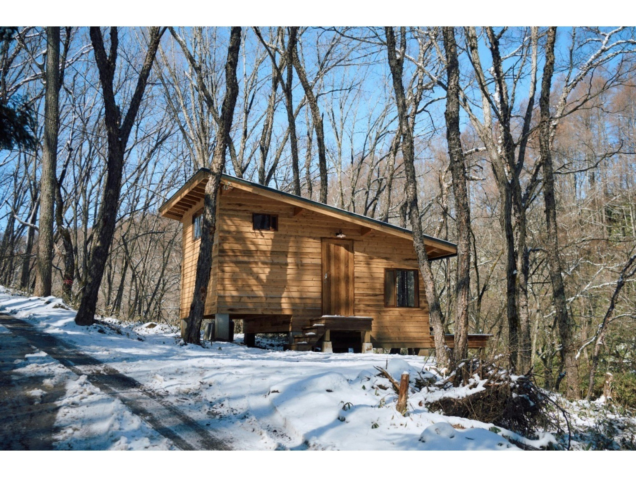 【禁煙】Hut -nest- 千曲川の源流を望む、鳥の巣のような小さな家