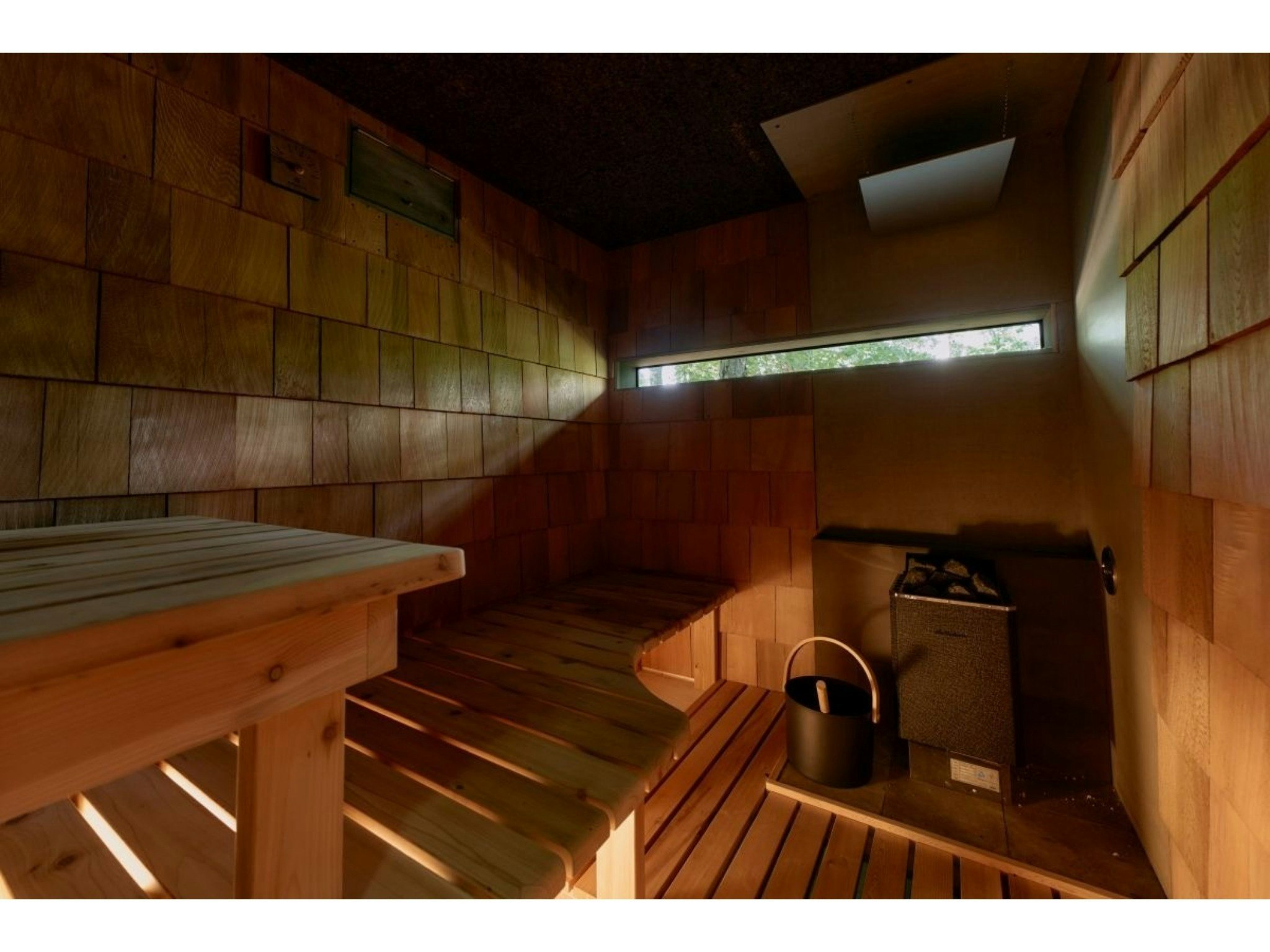 【禁煙】Hut -glow- プライベートサウナと浴室付き、西陽に輝く小さな家