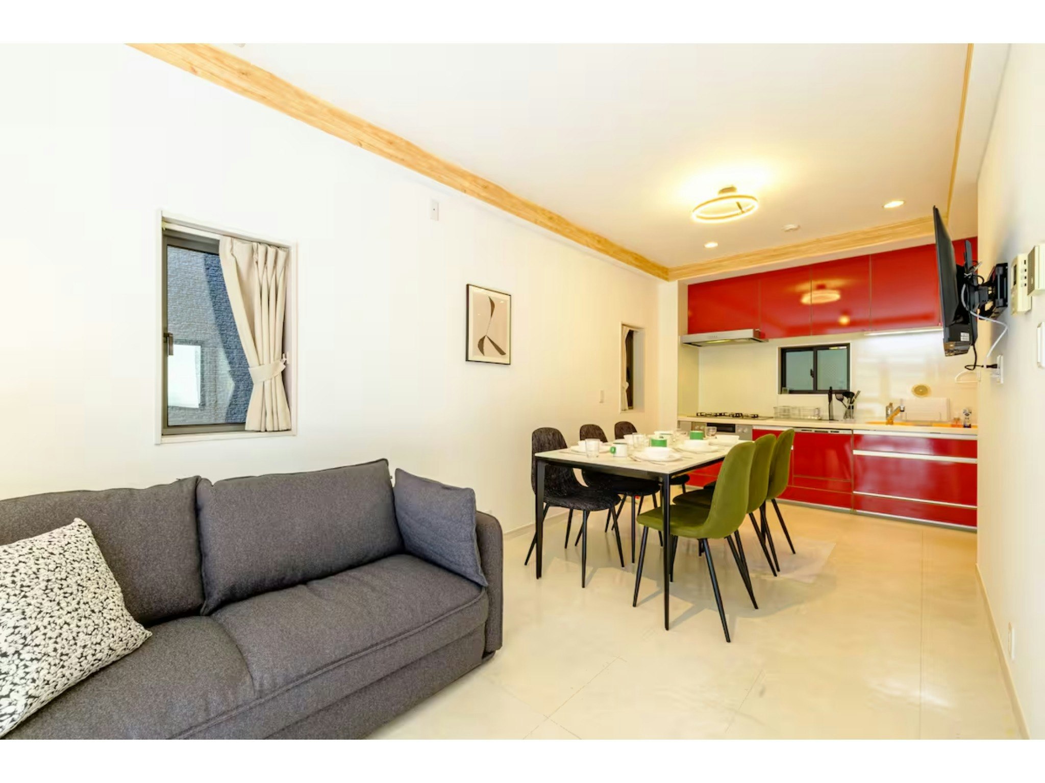 駅近2分|電車で新宿15分 渋谷20分|飲食店多数|最大7名|メゾネットタイプ