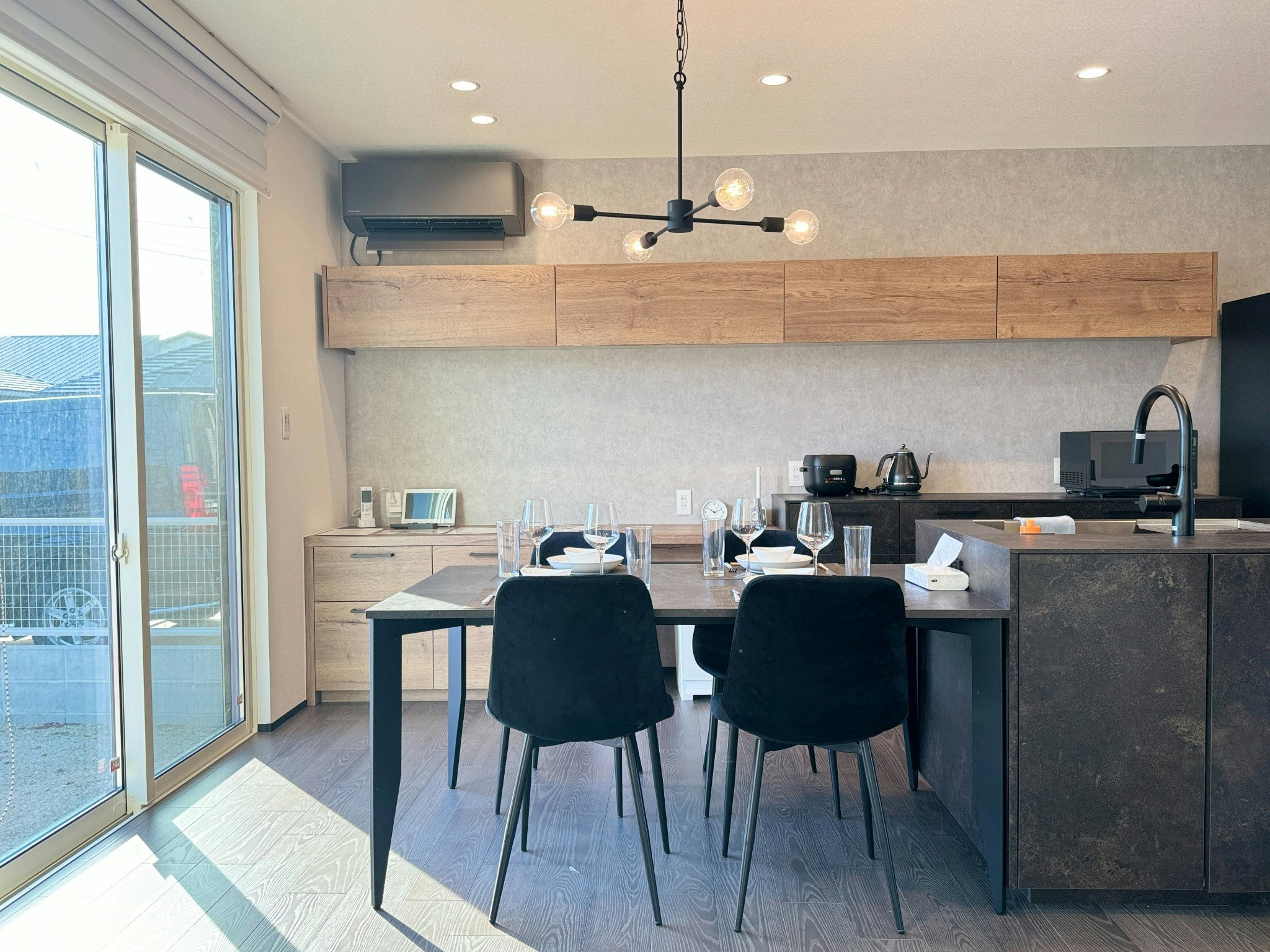 一棟貸切4LDK|洋室4室|最大5名|Akikawa Miyoshi 3