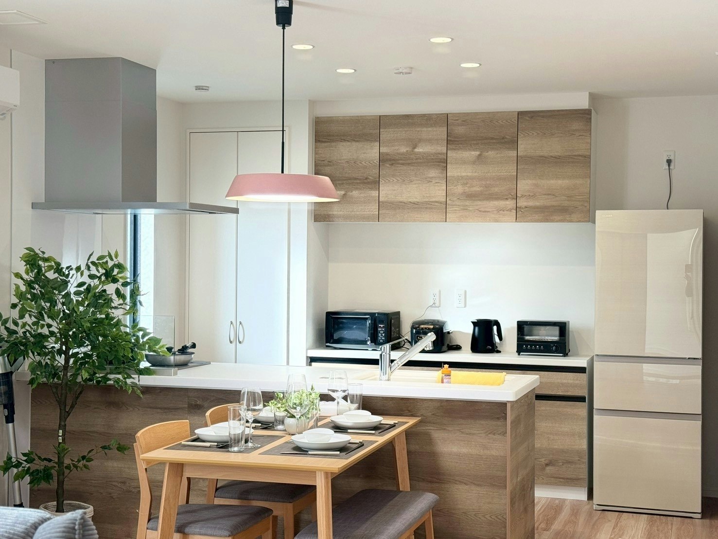 一棟貸切4LDK(和室1室・ドア付)|最大8名|Akikawa Waifu 2