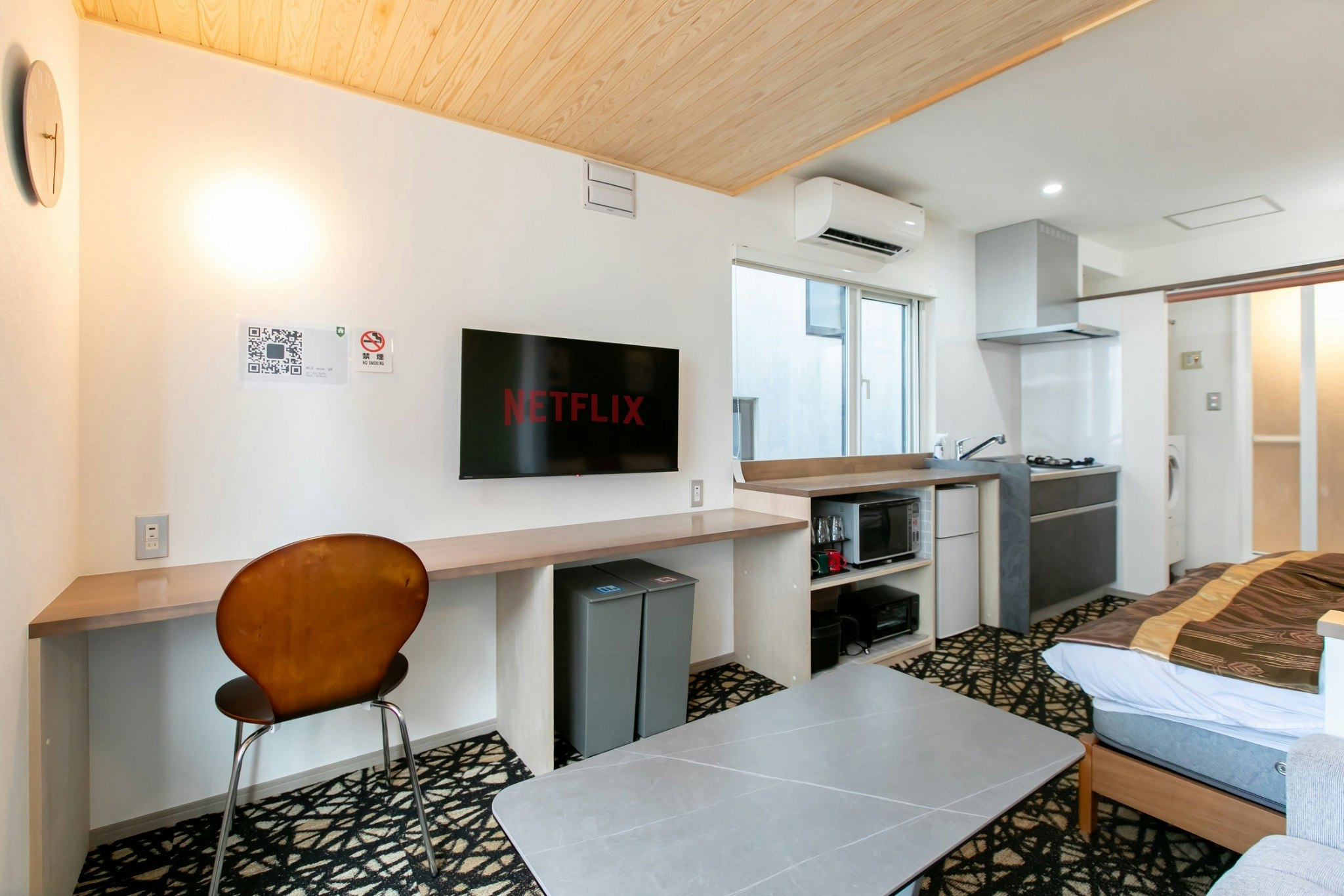 Ark Coat 202  Hiragishi Hotel-Like Studio w/ Desk