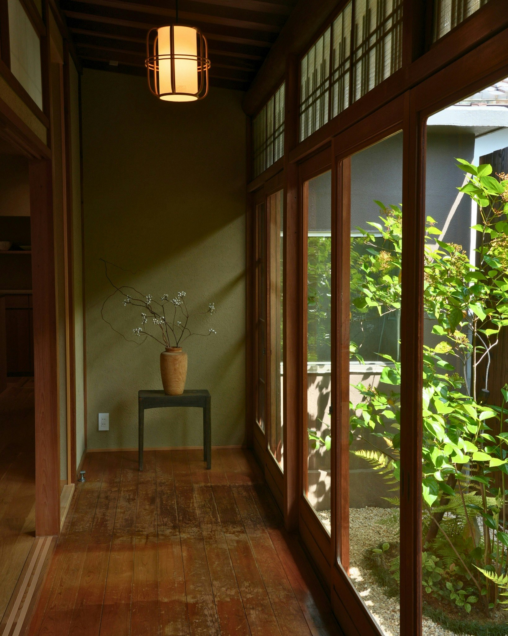 ”暮らすように泊まる”モダン日本家屋|庭・駐車場・一棟貸・6名