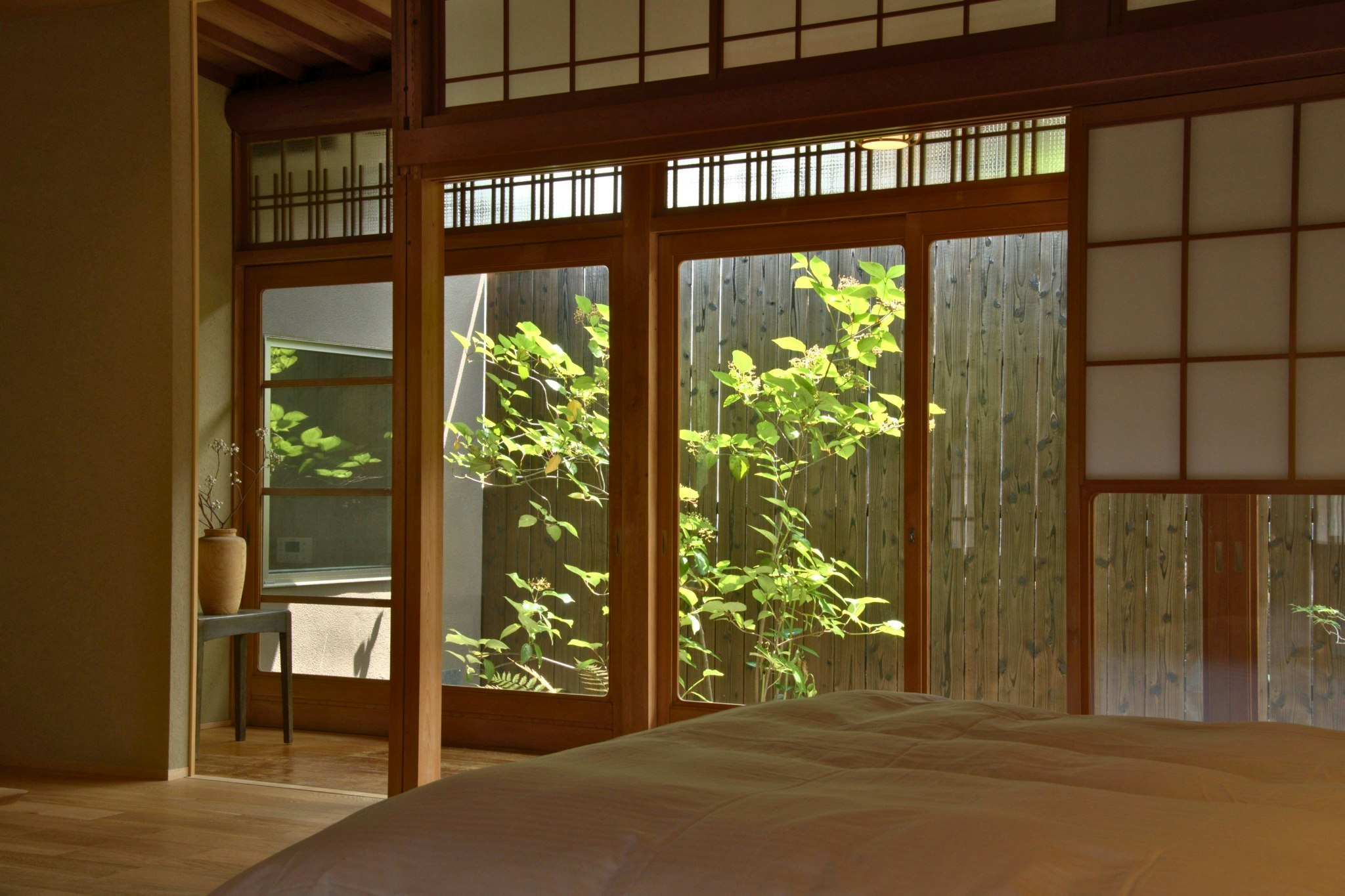 ”暮らすように泊まる”モダン日本家屋|庭・駐車場・一棟貸・6名