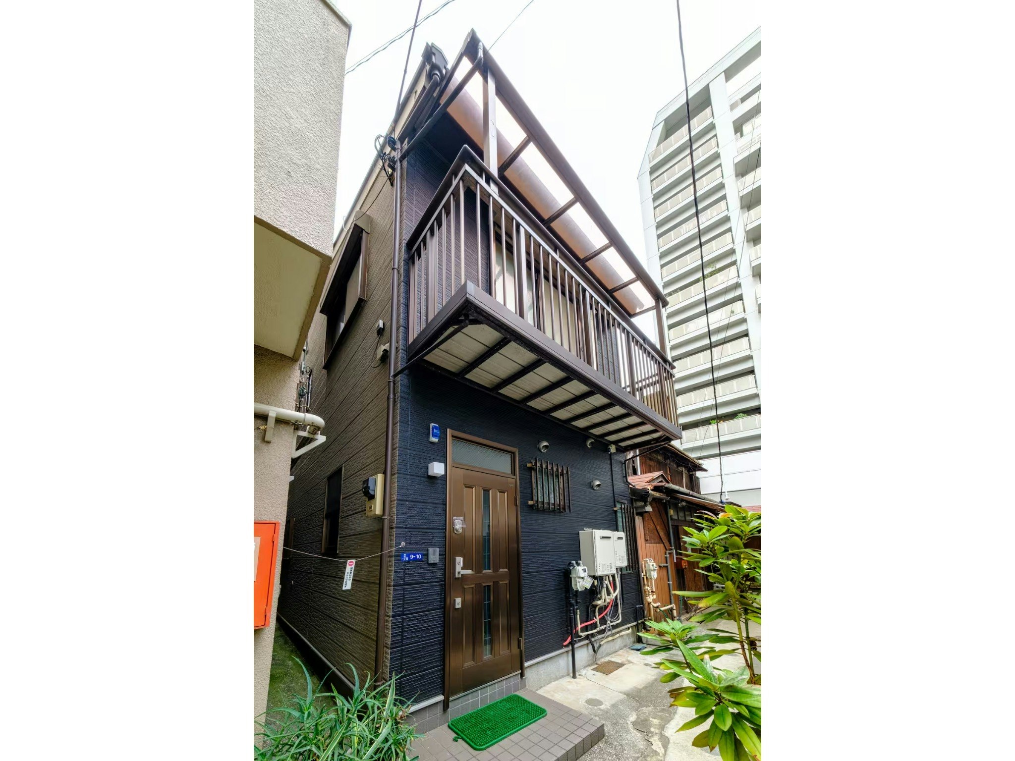 【一棟貸切】浜松町・大門・三田駅徒歩圏|3寝室|和モダンの2階建て貸切