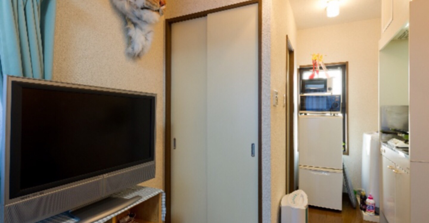 テレビとキッチン